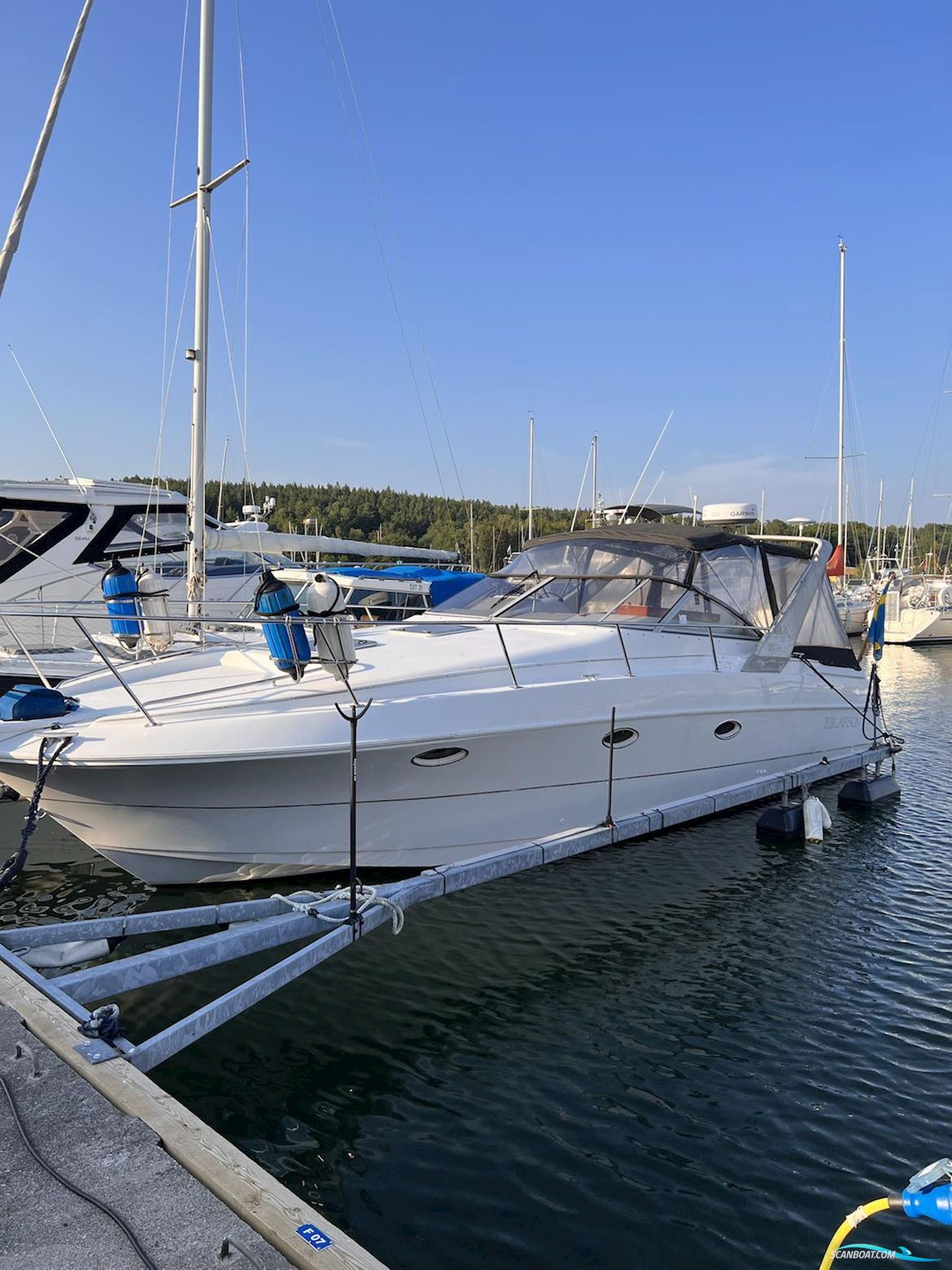 Larson 310 Cabrio Motorbåt 1995, med Murcruiser 6,2 motor, Sverige