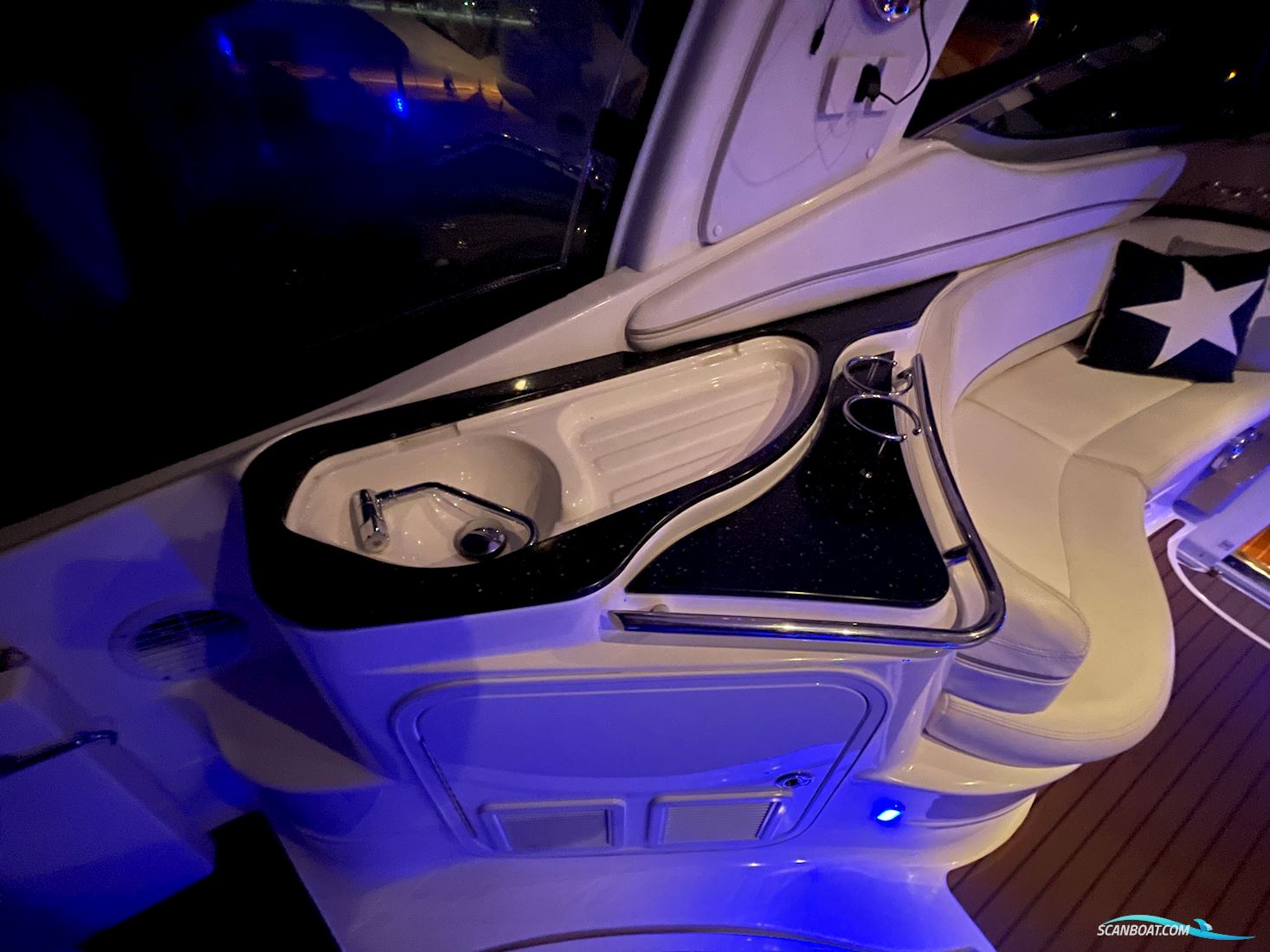 Larson 370 Coupe Ips 500