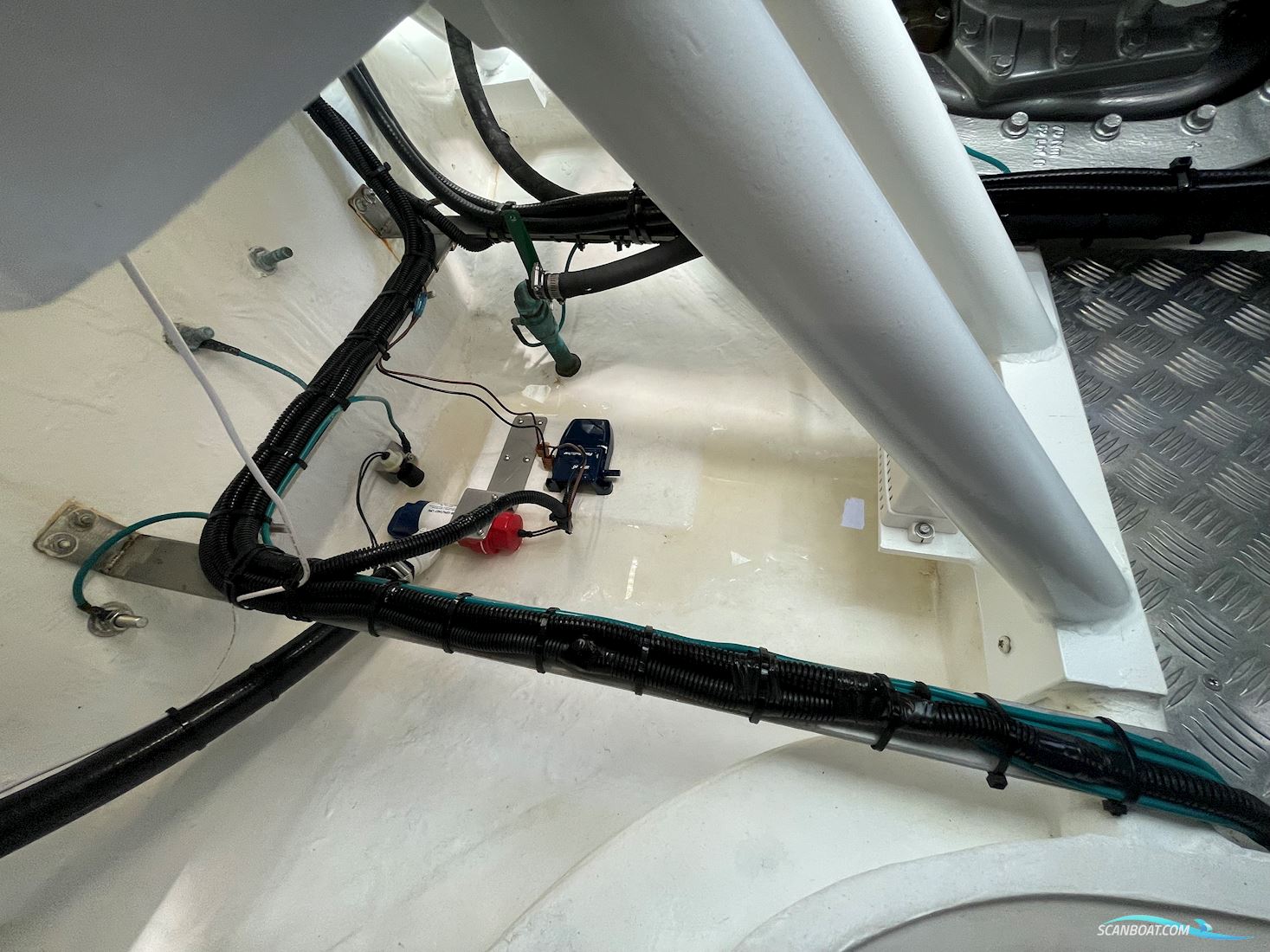 Larson 370 Coupe Ips 500