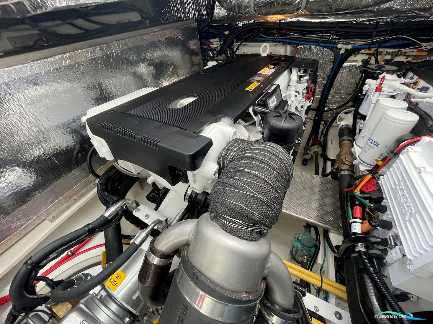 Larson 370 Coupe Ips 500