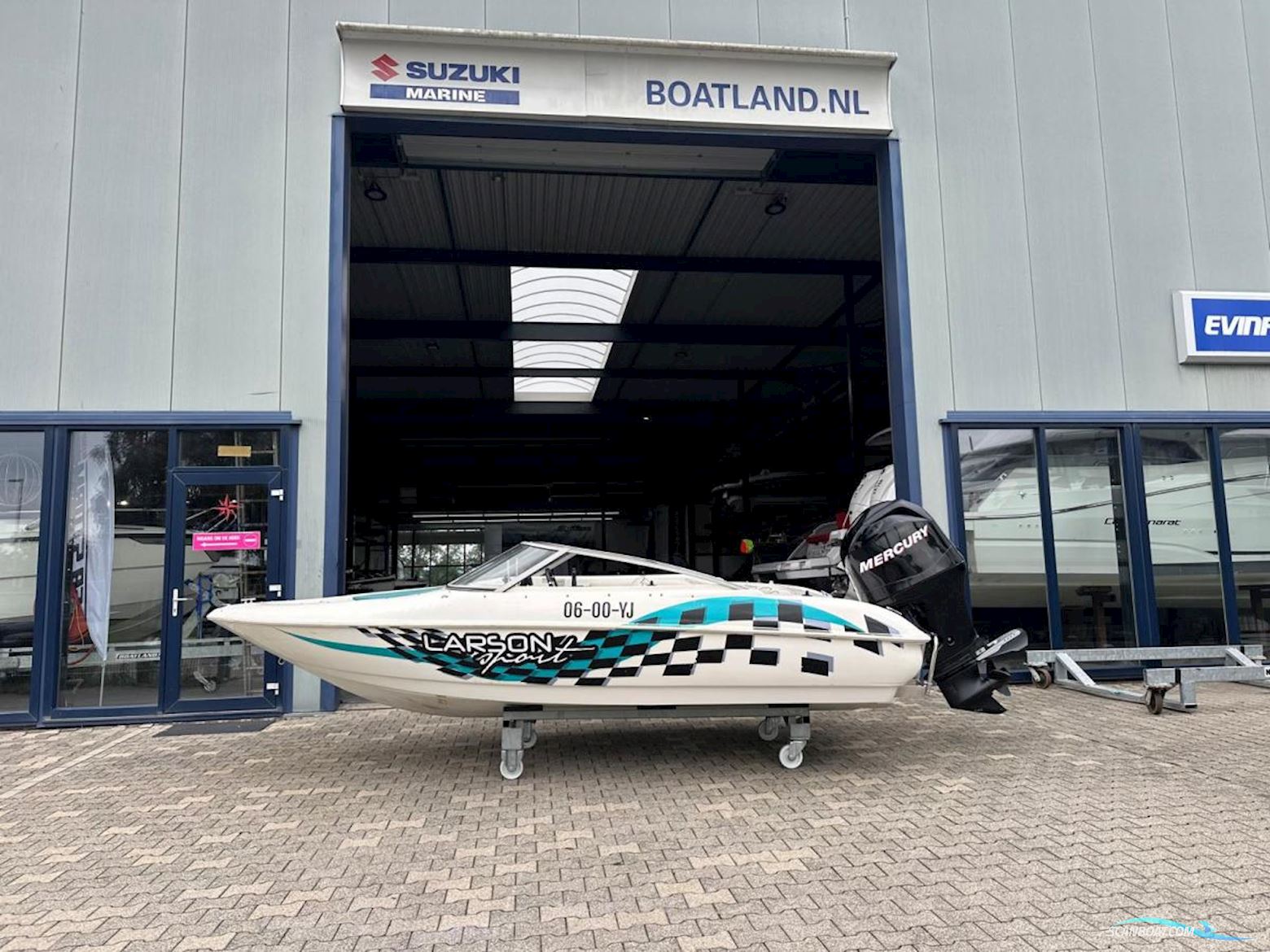 Larson Boats Flyer 166 BR