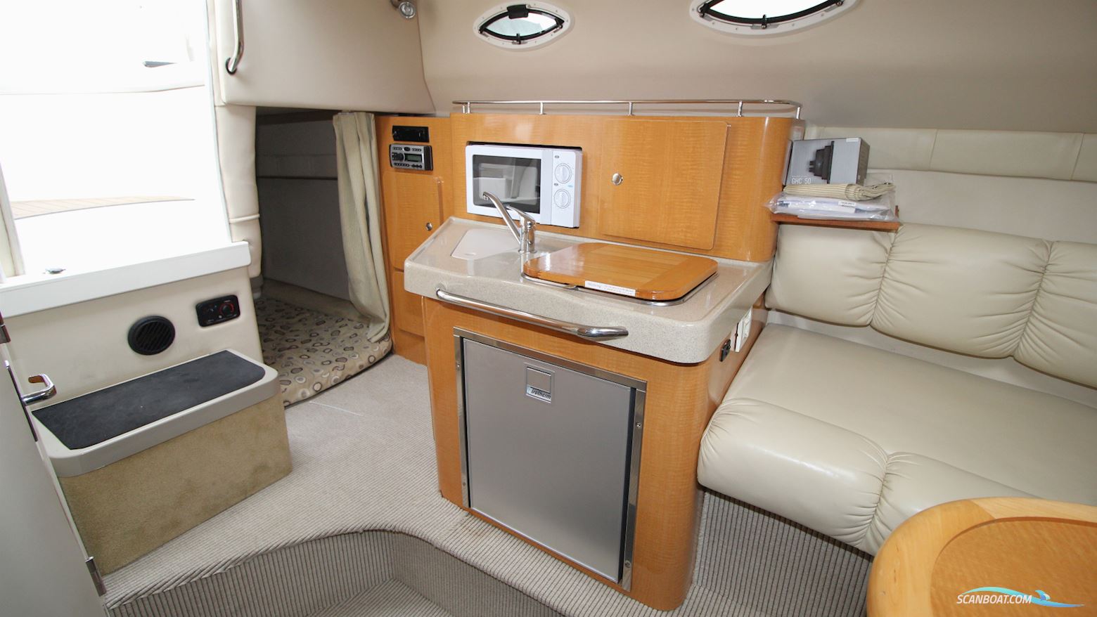 Larson Cabrio 260 Diesel 