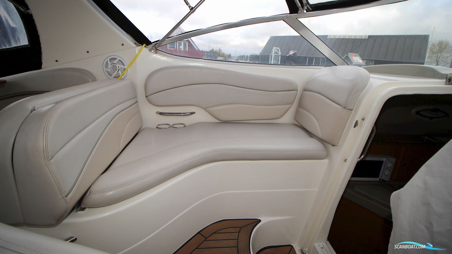 Larson Cabrio 260 Diesel 