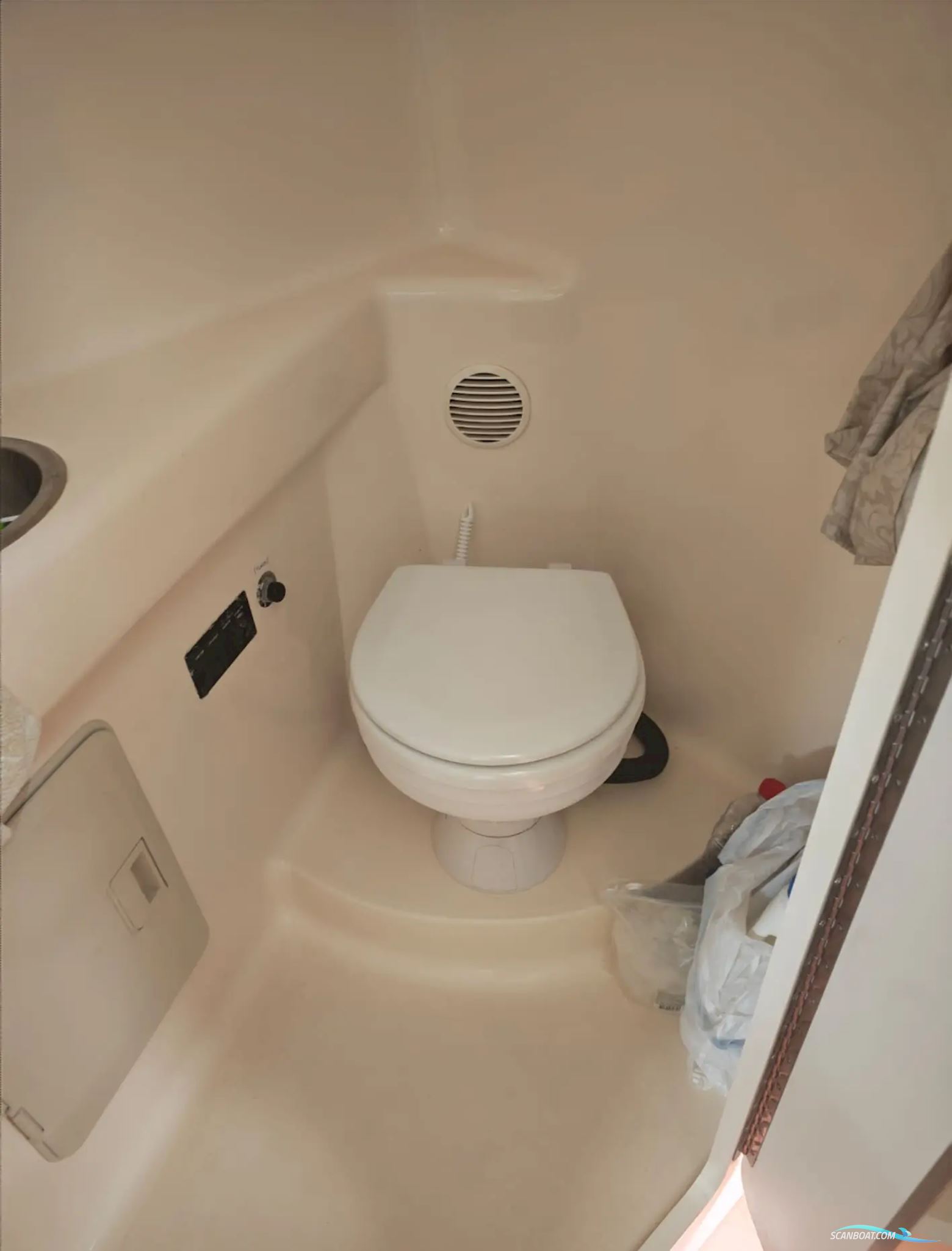 Larson Cabrio 274