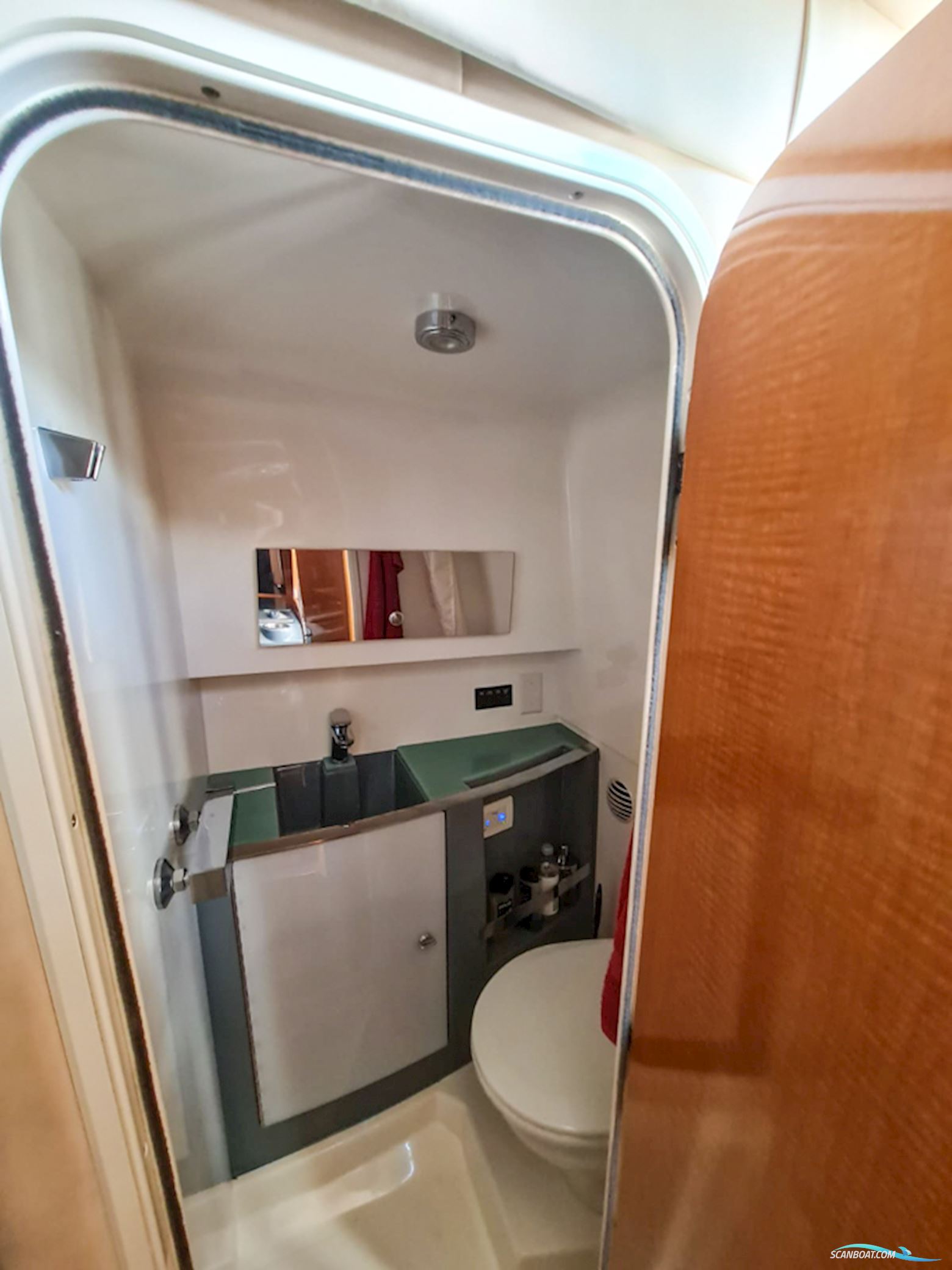 Larson Cabrio 285