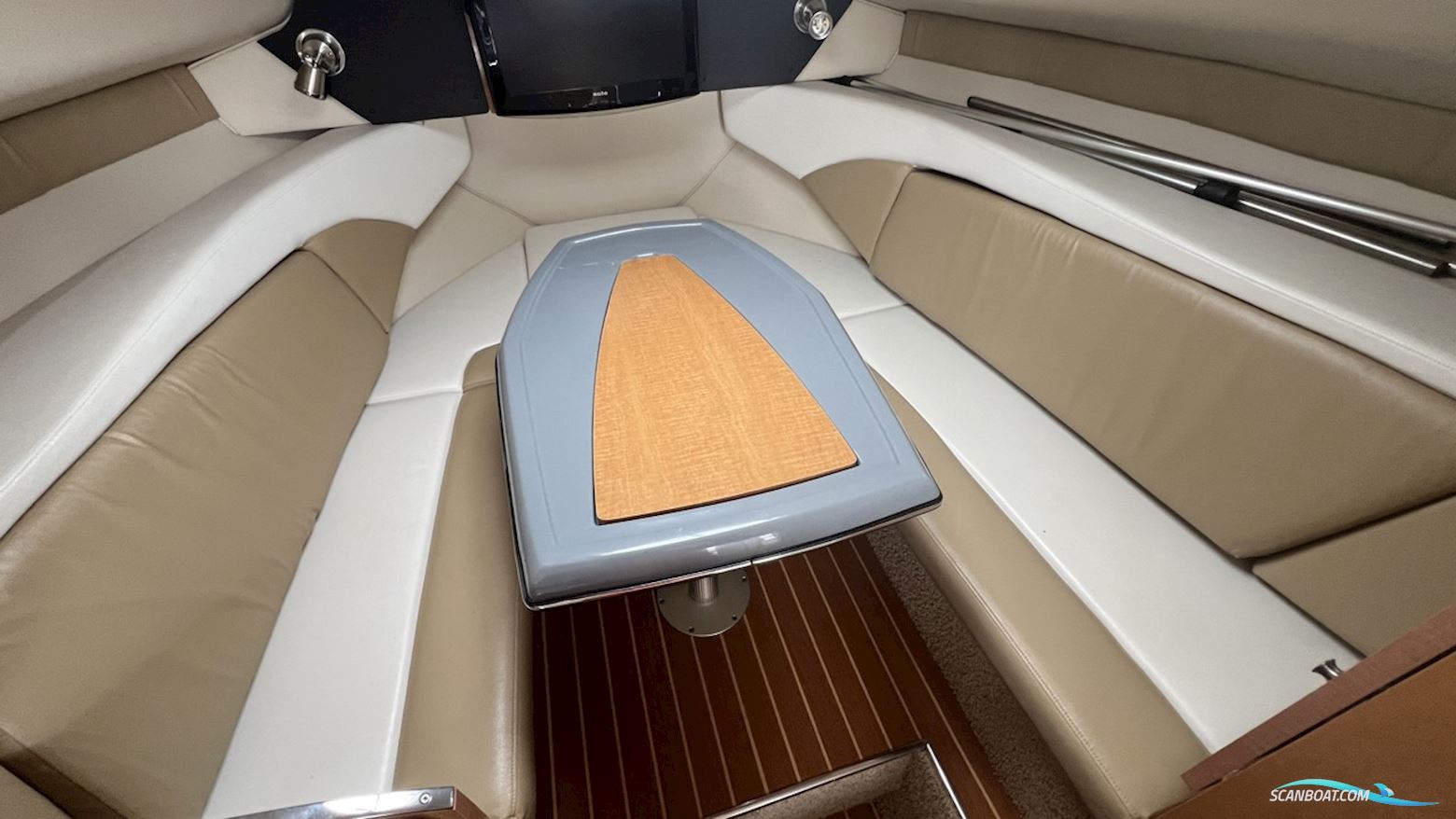 Larson Cabrio 777