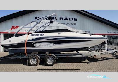 Larson Escape 234 med 260 hk Volvo Penta V8 i/o - Anvisningssalg Motorbåt 2009, med Volvo Penta motor, Danmark