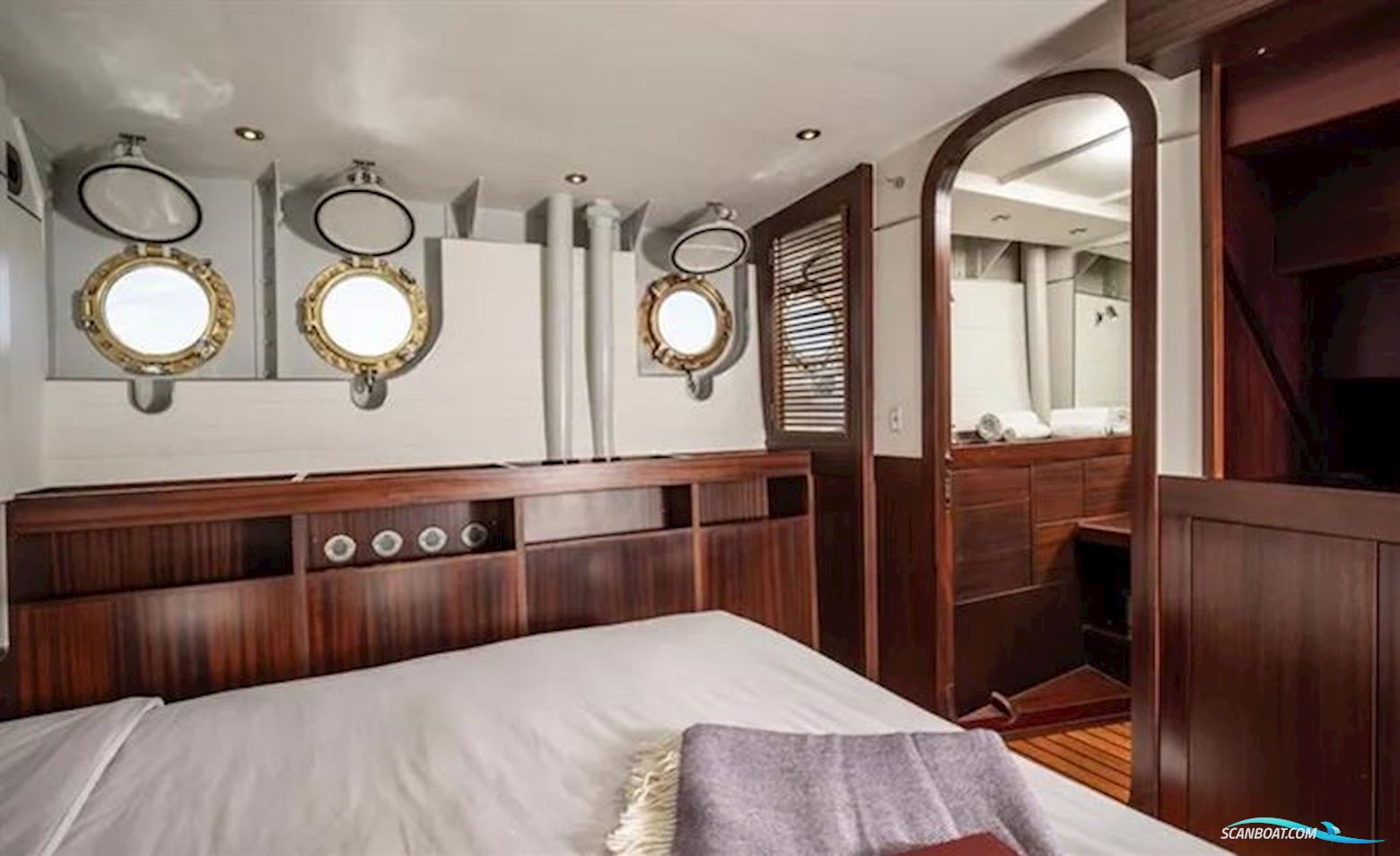 Laurent Giles Tsdmy Gentleman's Motor Yacht