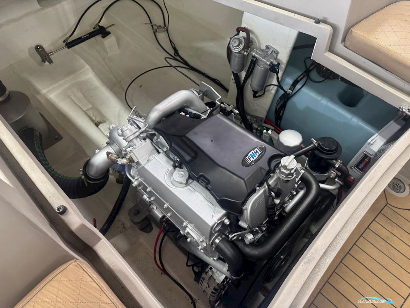 Lifestyle 818 Cabin Life-Style