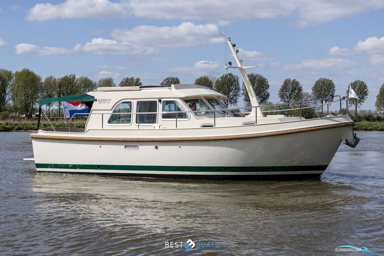 Linssen  Grand Sturdy 29.9 Sedan Motorbåt 2006, med Volvo Penta is een toonaangevende fabrikant van maritieme motoren en aandrijfsystemen. Het merk staat bekend om zijn betrouwbare en krachtige motoren motor, Holland