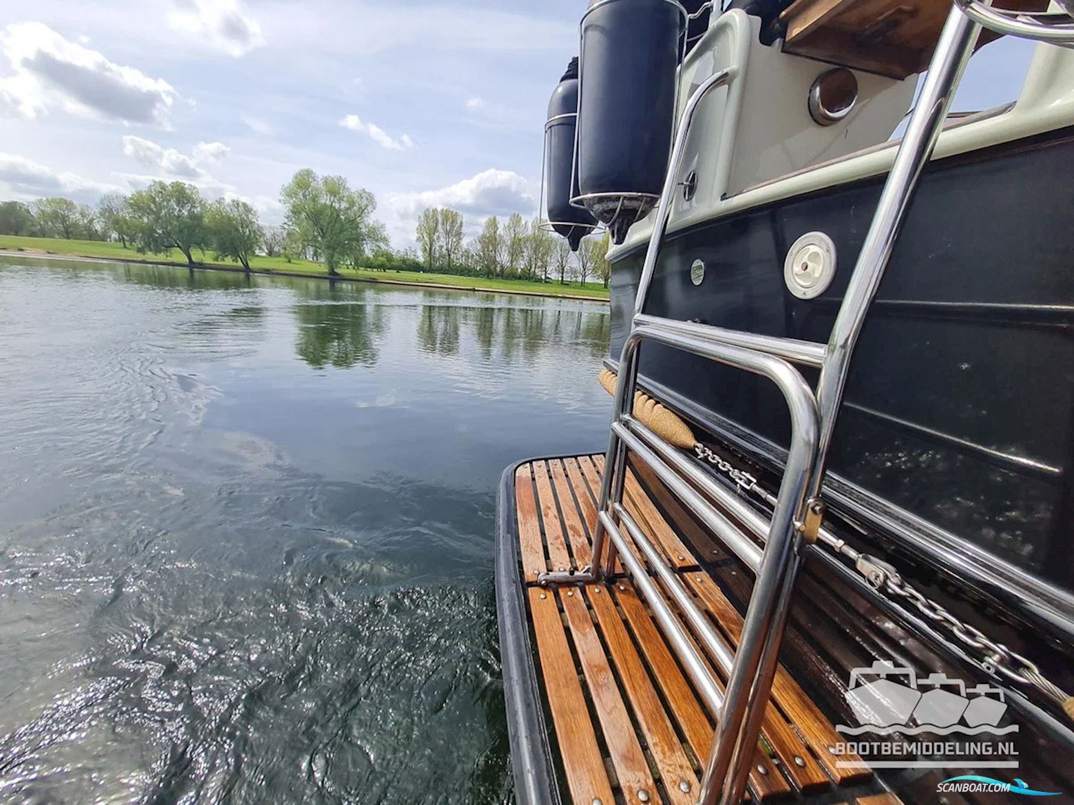 Linssen Dutch Sturdy 320 AC Royal