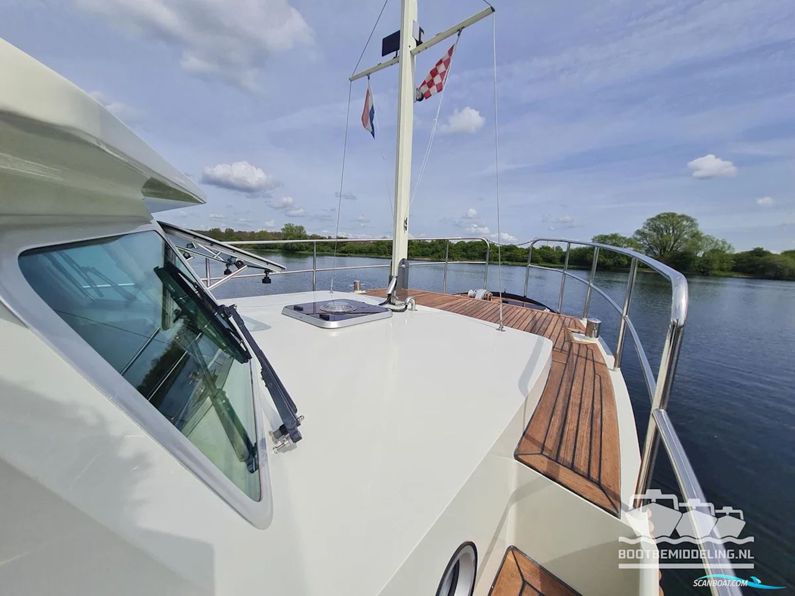 Linssen Dutch Sturdy 320 AC Royal