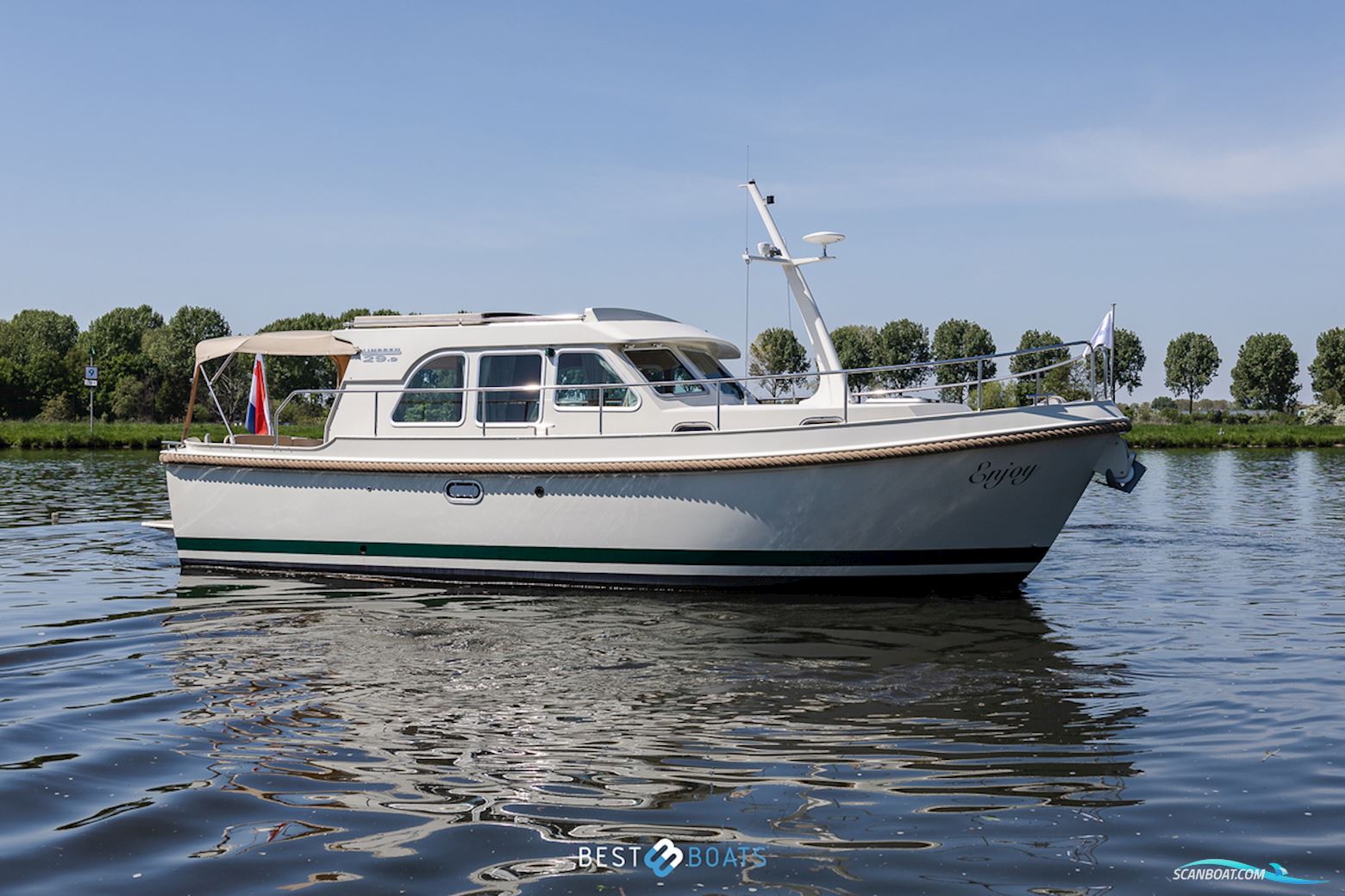 Linssen Grand Sturdy 29.9 Sedan Motorbåt 2010, med Volvo Penta is een toonaangevende fabrikant van maritieme motoren en aandrijfsystemen. Het merk staat bekend om zijn betrouwbare en krachtige motoren motor, Holland