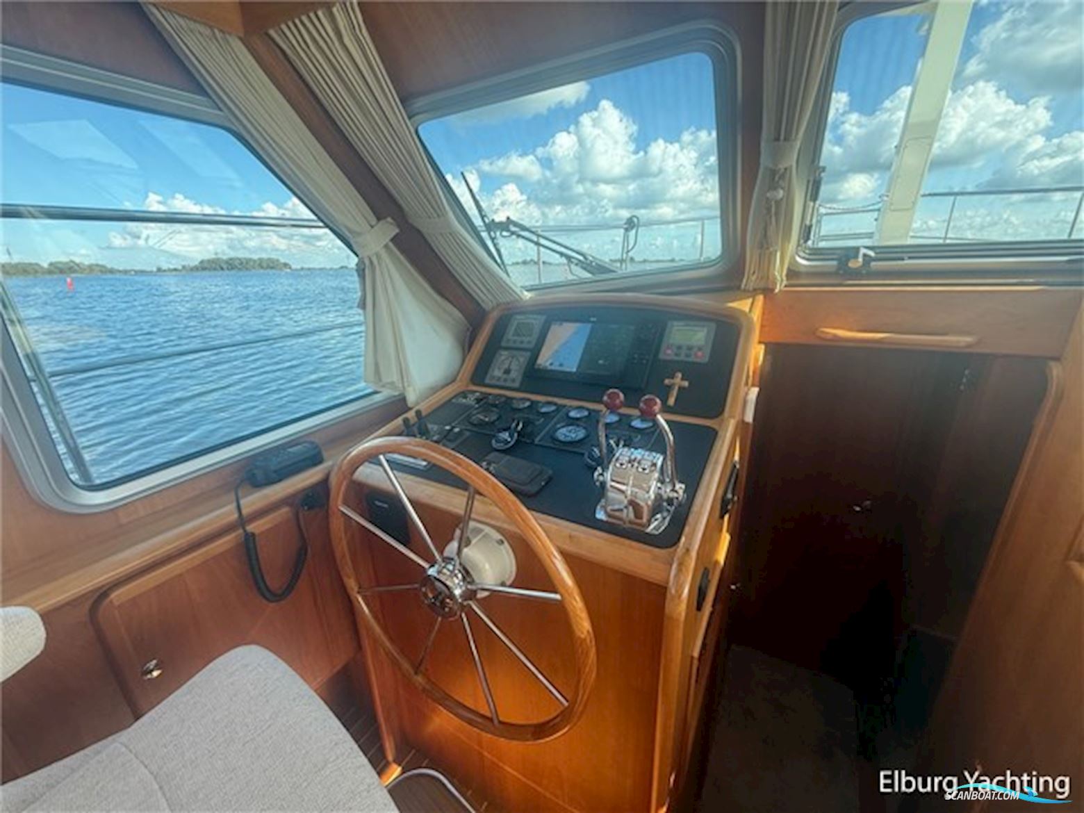 Linssen Grand Sturdy 380 - Sedan