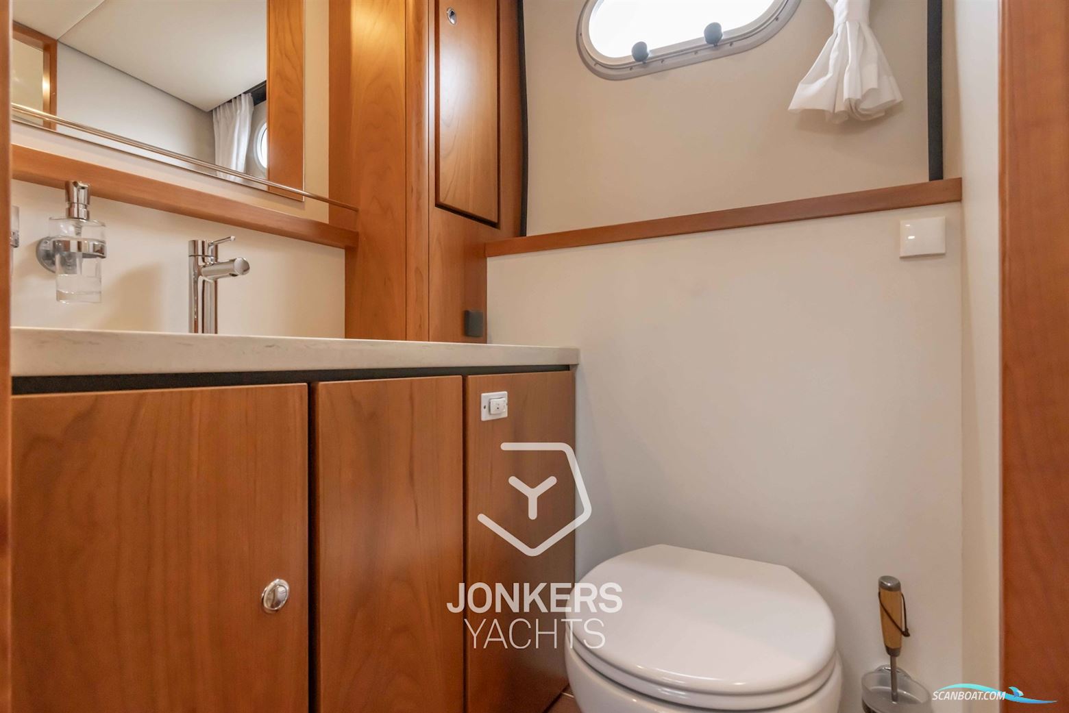 Linssen Grand Sturdy 40.0 AC