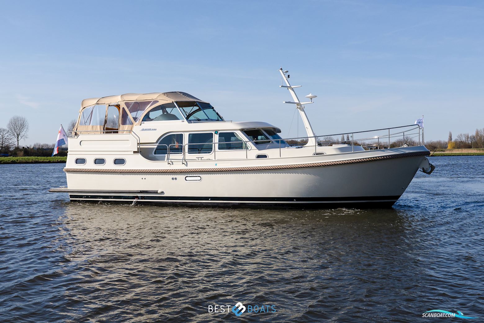 Linssen Grand Sturdy 40.0 AC Motorbåt 2019, med Volvo Penta is Een Zweeds Merk Dat Wereldwijd Bekendstaat om Betrouwbare en Krachtige Scheepsmotoren en Aandrijfsystemen. Ze Leveren Zowel Diesel- al motor, Holland
