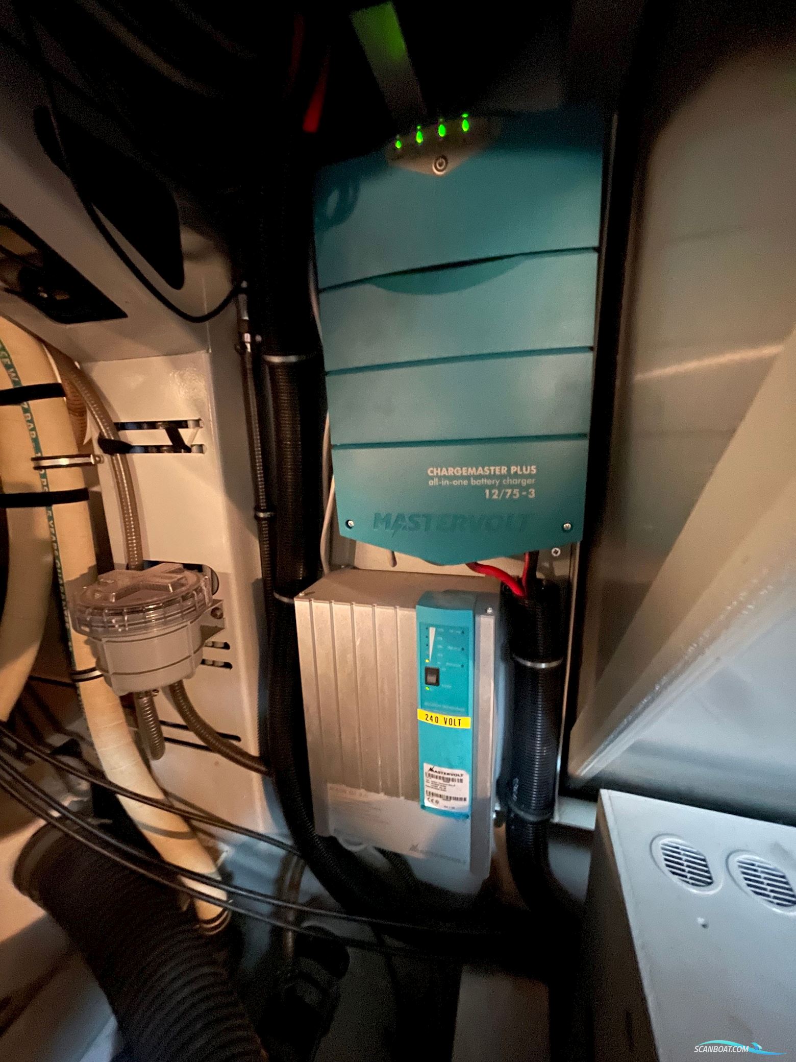 Linssen Grand Sturdy 430 AC MKII Twin Met Stabilizers