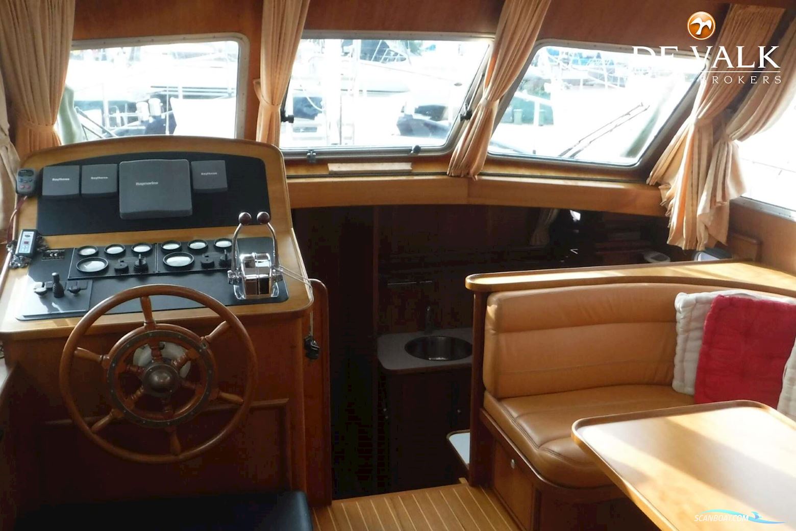 Linssen Grand Sturdy 430 AC Twin