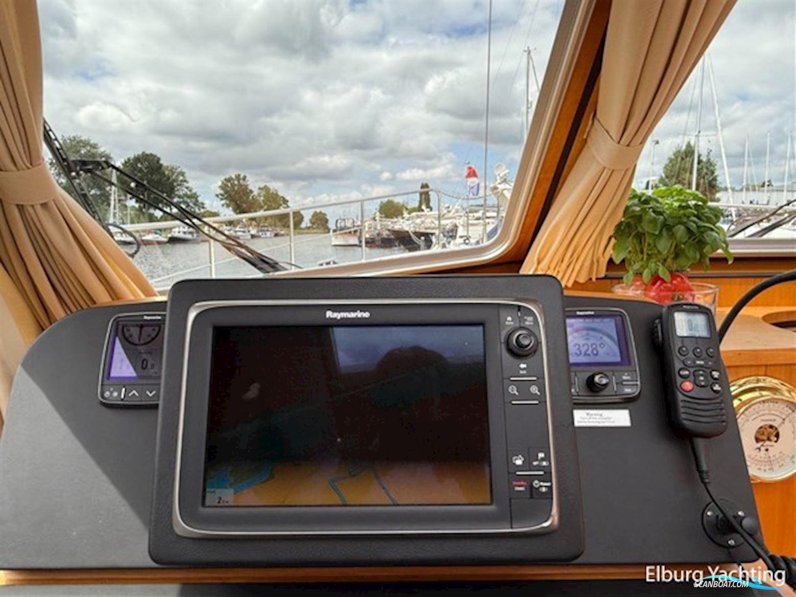 Linssen Grand Sturdy 43.9 Sedan