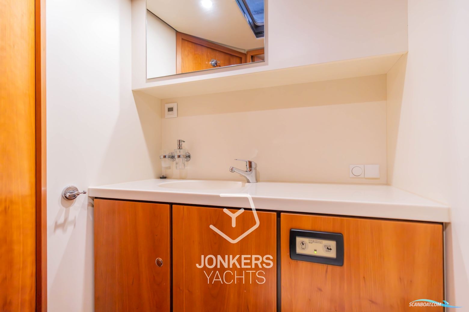 Linssen Grand Sturdy 45.9 AC "Twin"