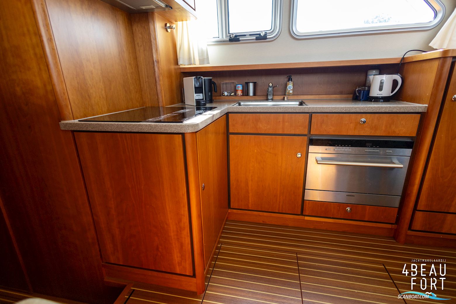 Linssen Grand Sturdy 470 Sedan Wheelhouse Longtop