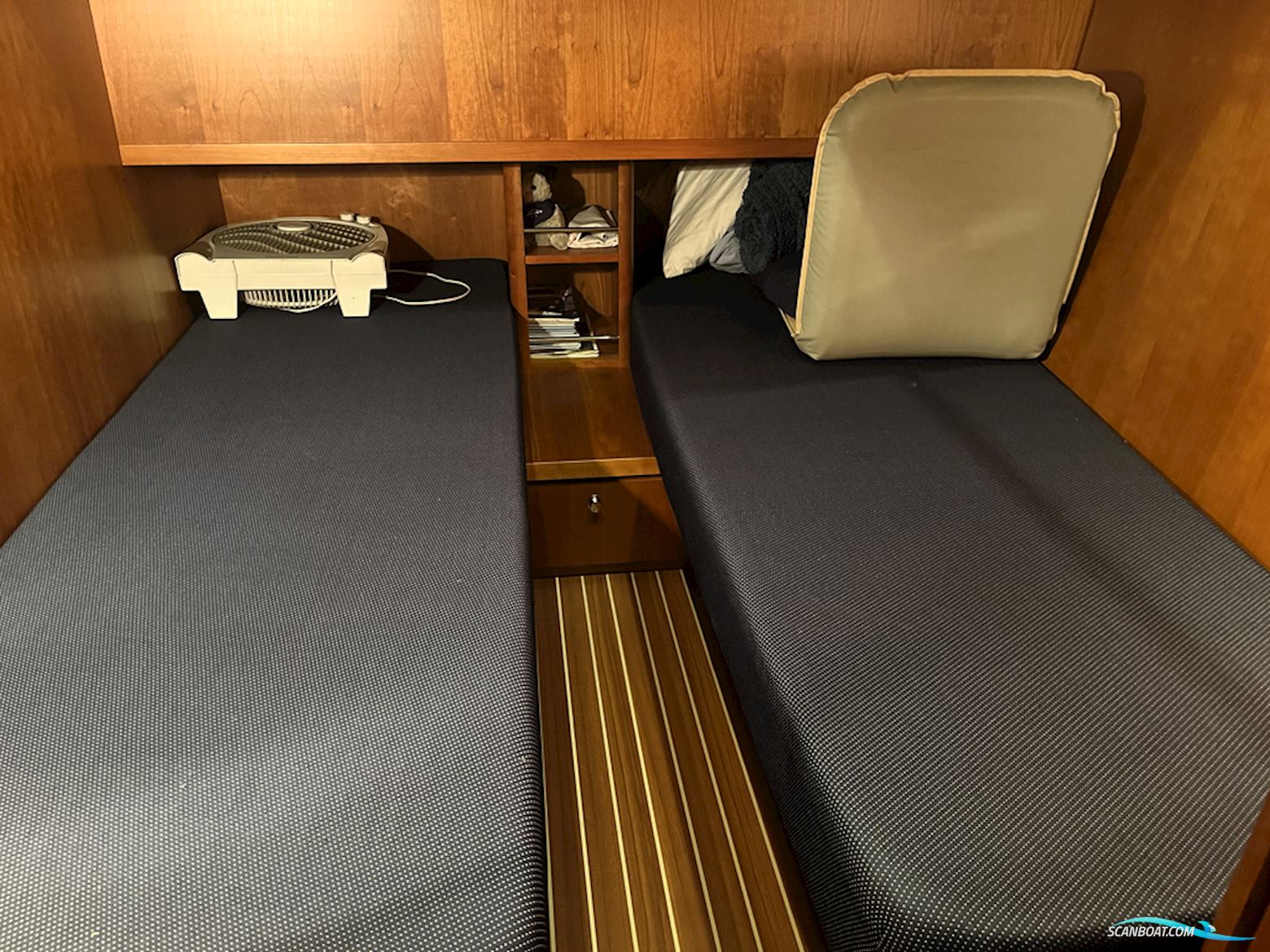 Linssen Grand Sturdy 470 Sedan Wheelhouse