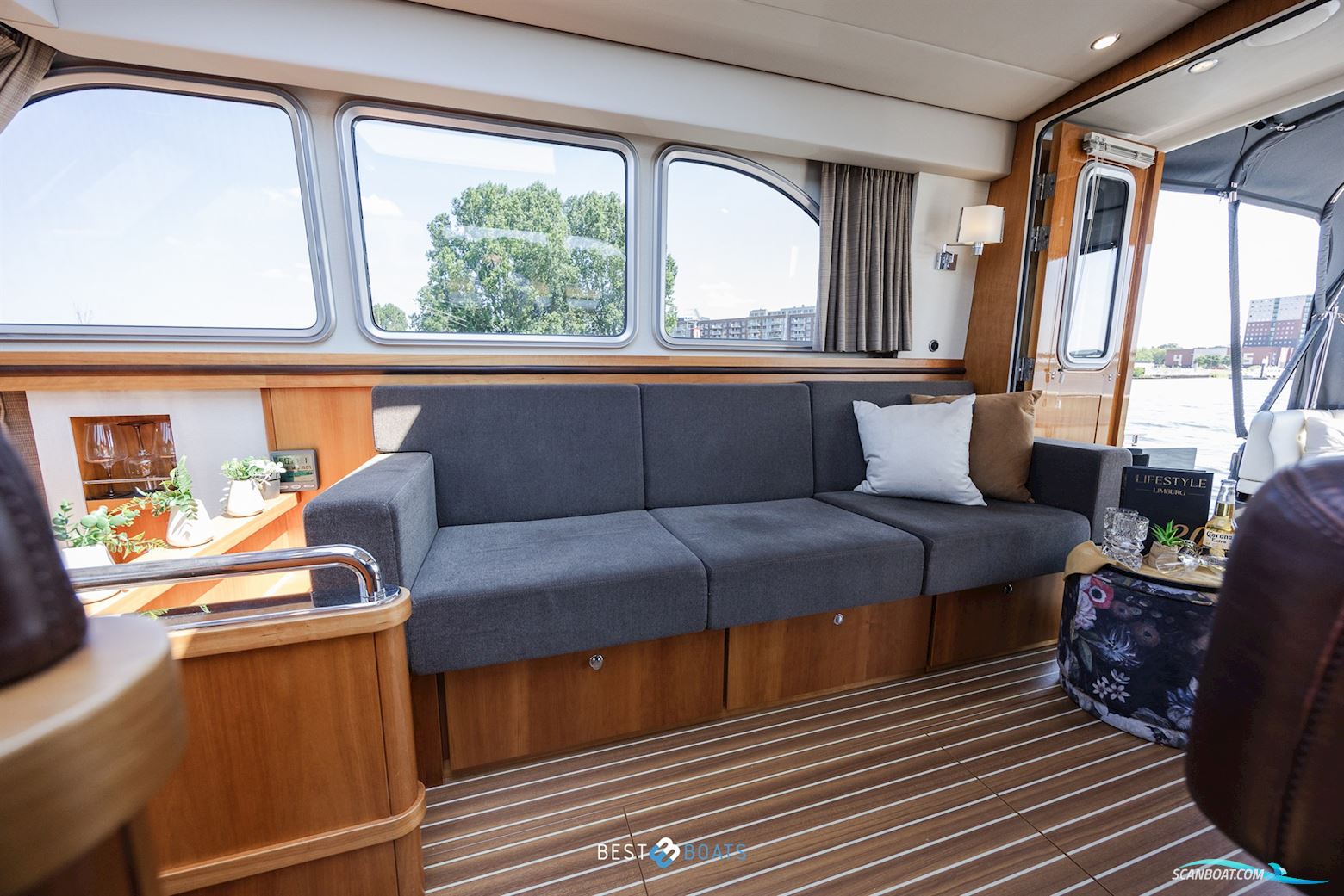Linssen Grand Sturdy 470 Sedan Wheelhouse