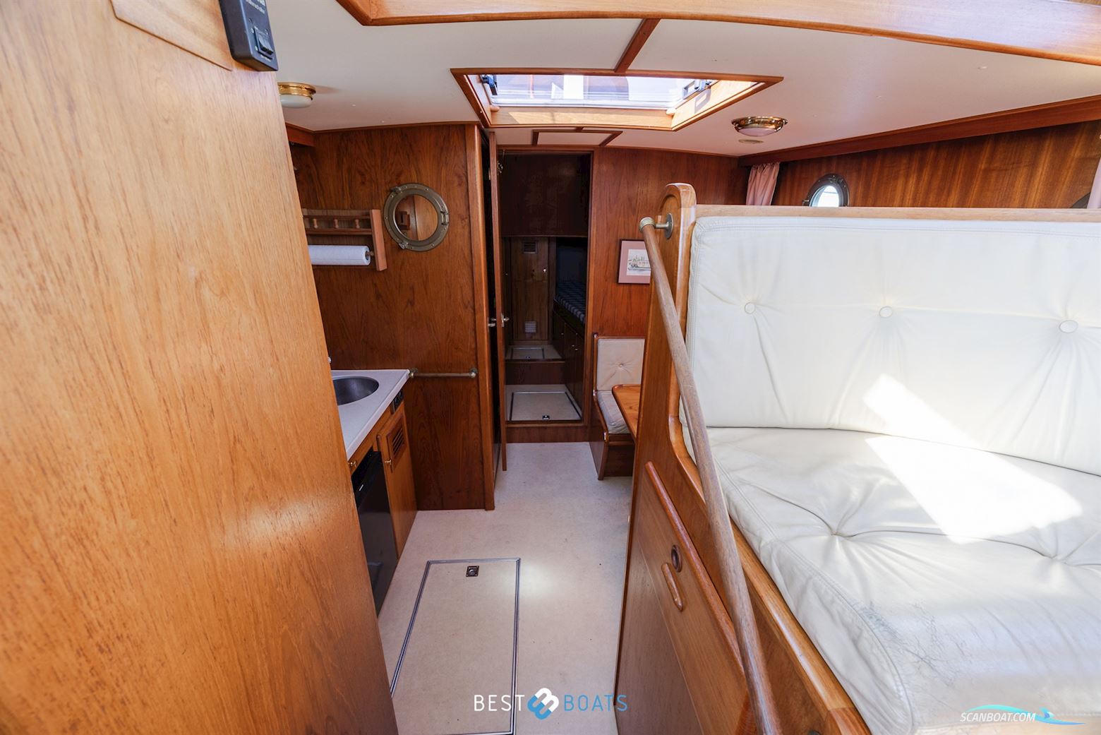 Linssen St. Jozef 1050 Salon