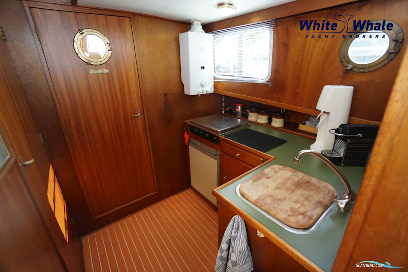 Linssen St. Jozef Vlet 950 Salon AK