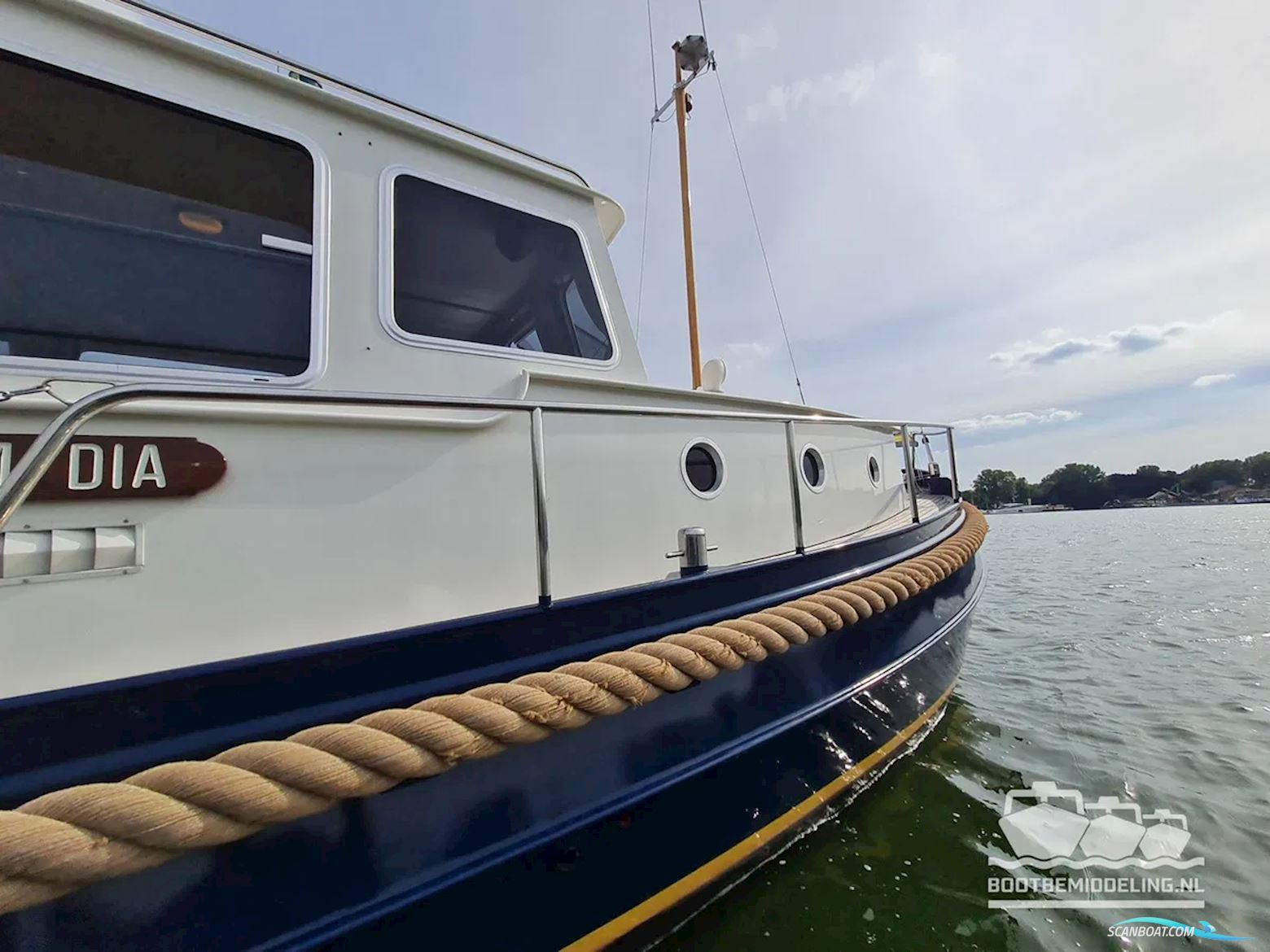 Linssen Sturdy 1000 AC Royal