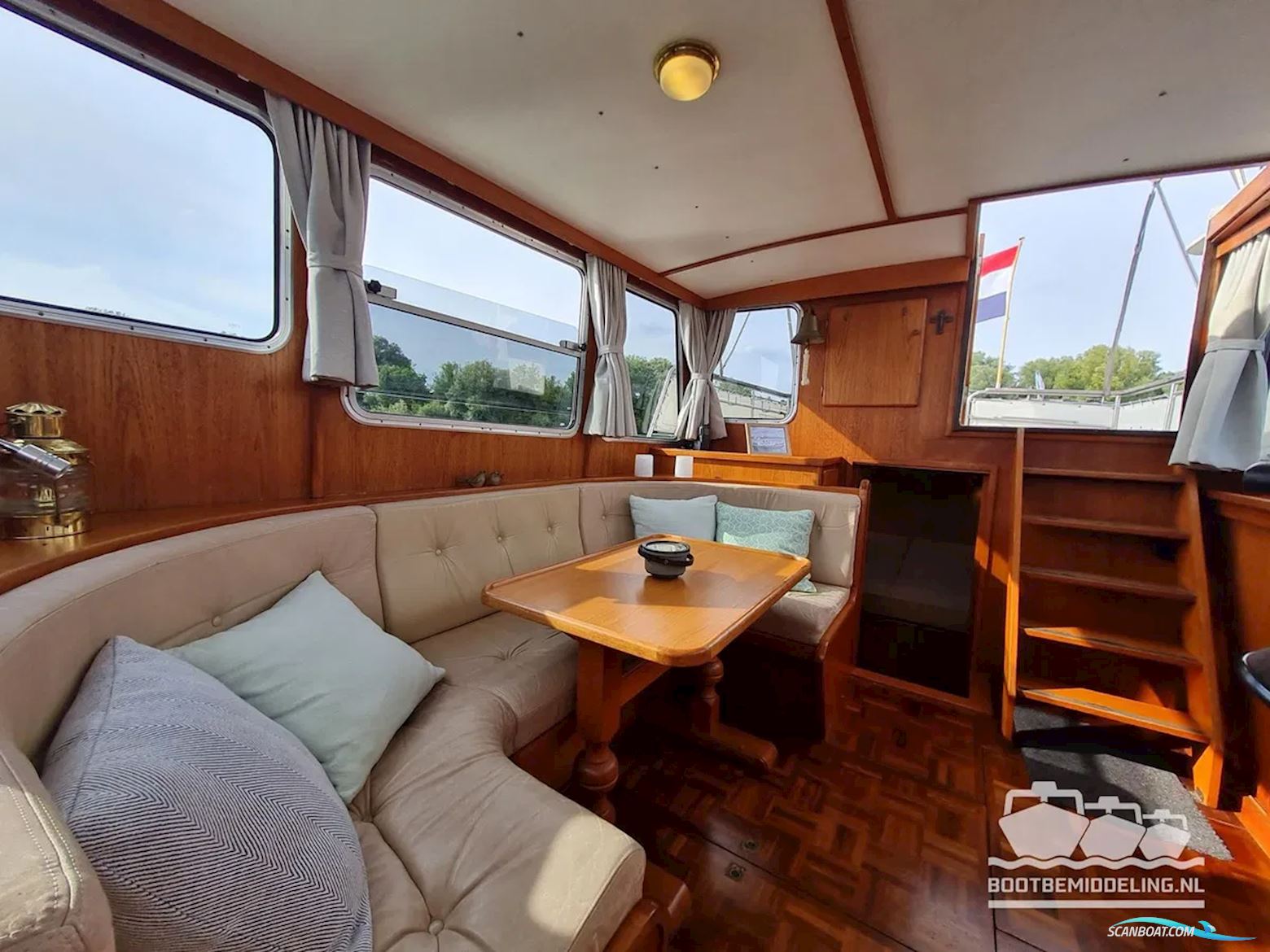 Linssen Sturdy 1000 AC Royal