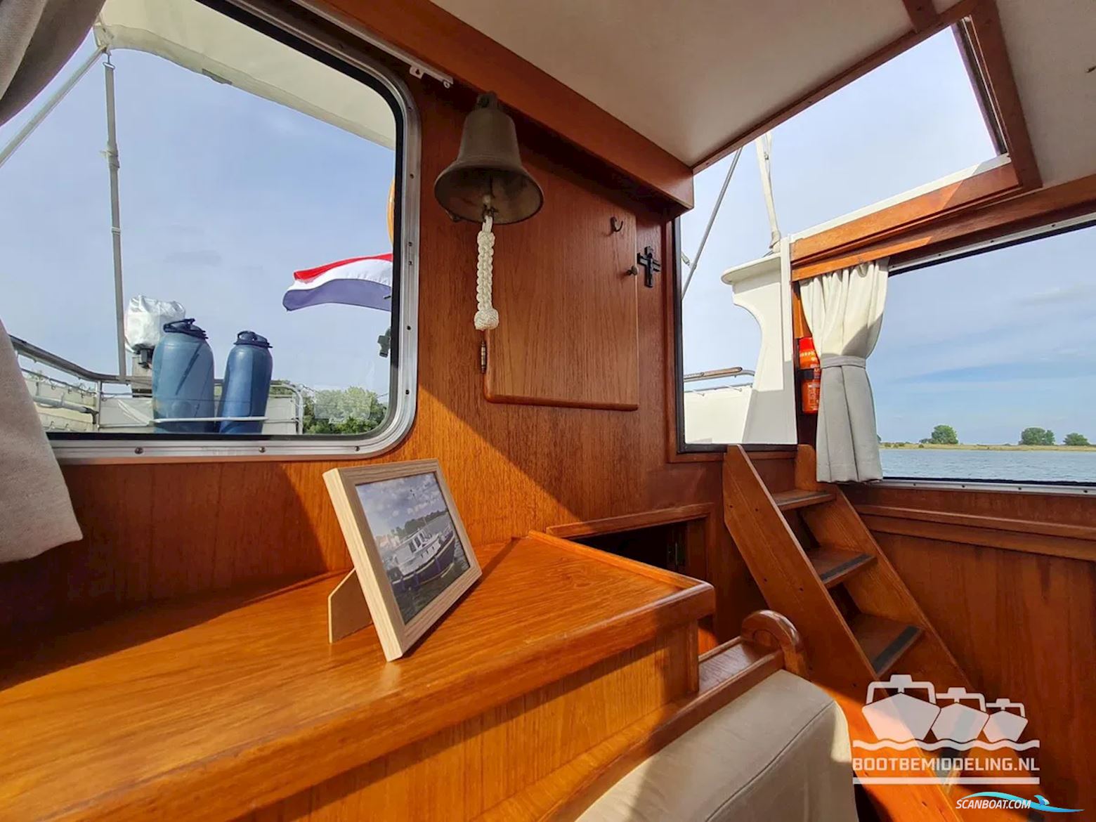 Linssen Sturdy 1000 AC Royal