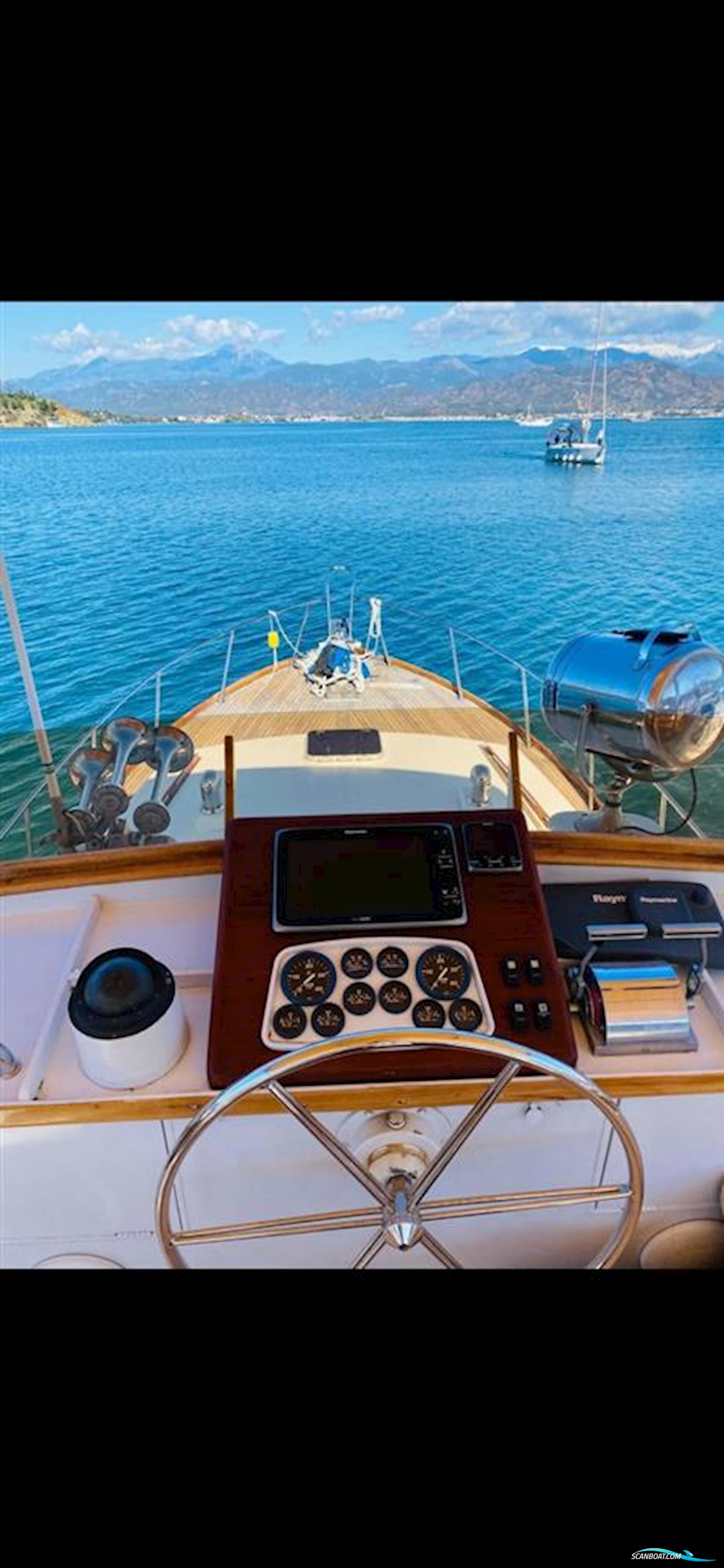 Lobster 46 Flybridge