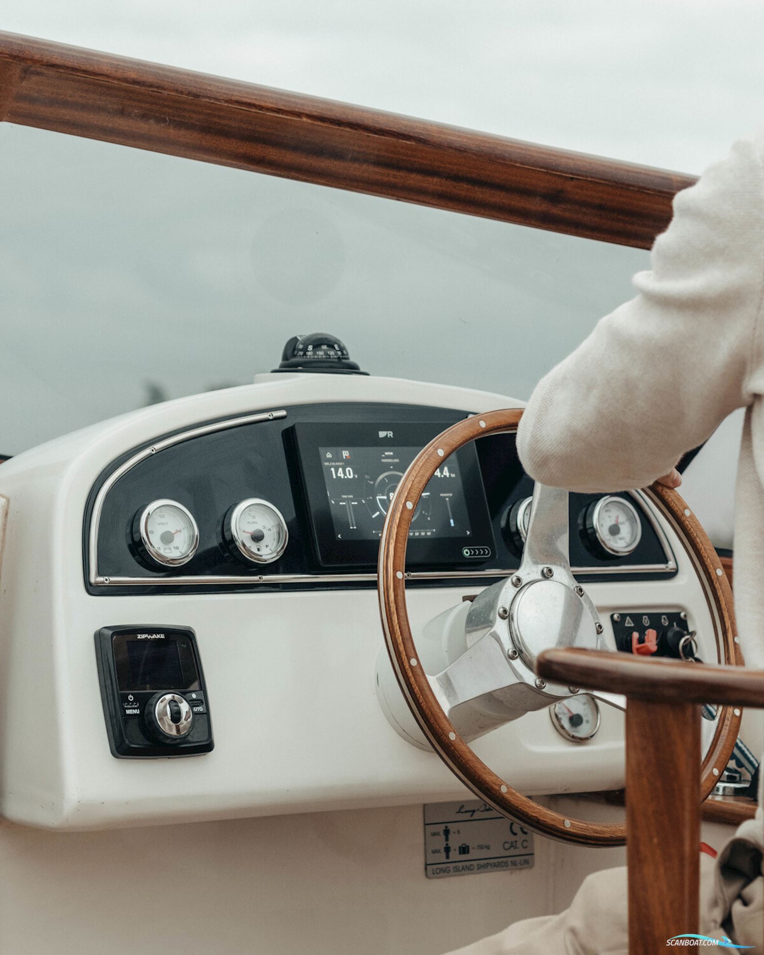 Long Island 25 Runabout