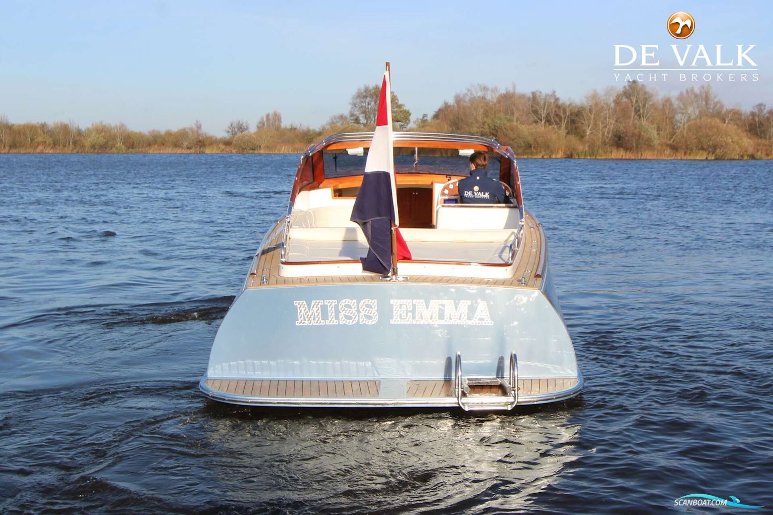 Long Island 33 Runabout