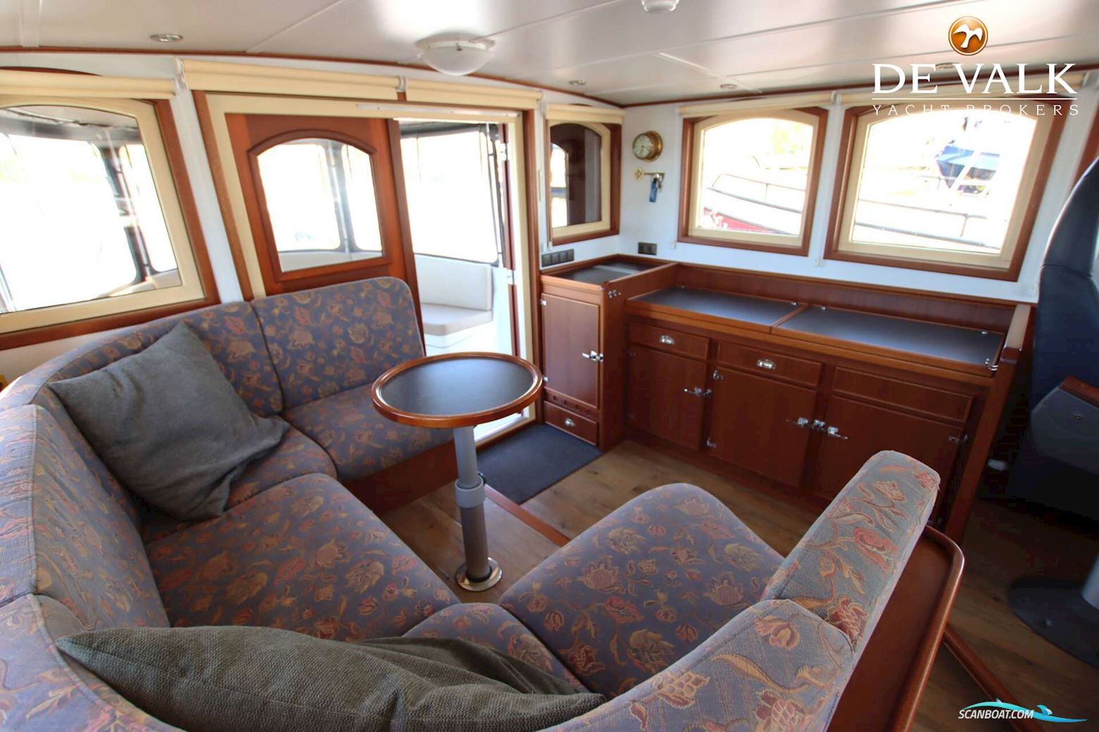 Luxe Motor 22 m