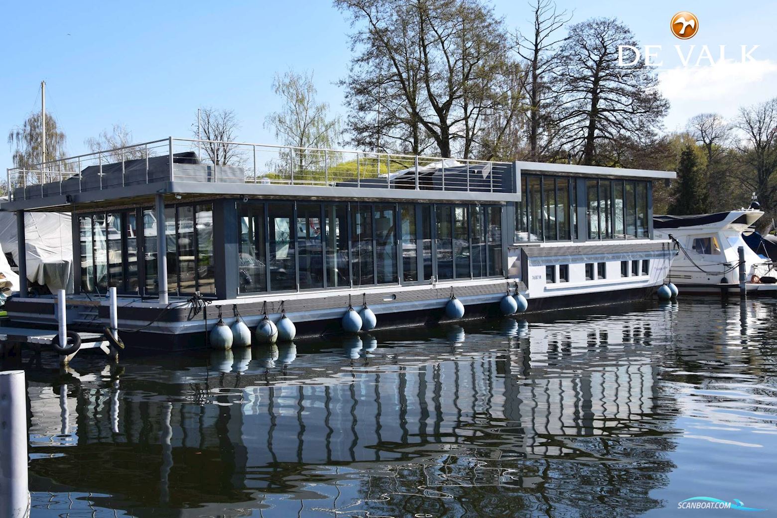 Luxe Motor 24 m