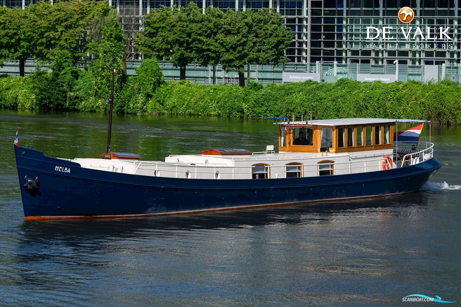 Luxe Motor 28M