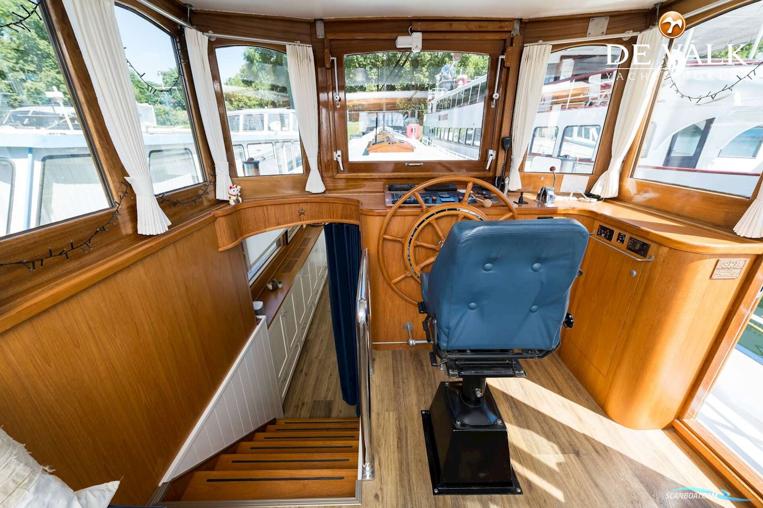 Luxe Motor 28M