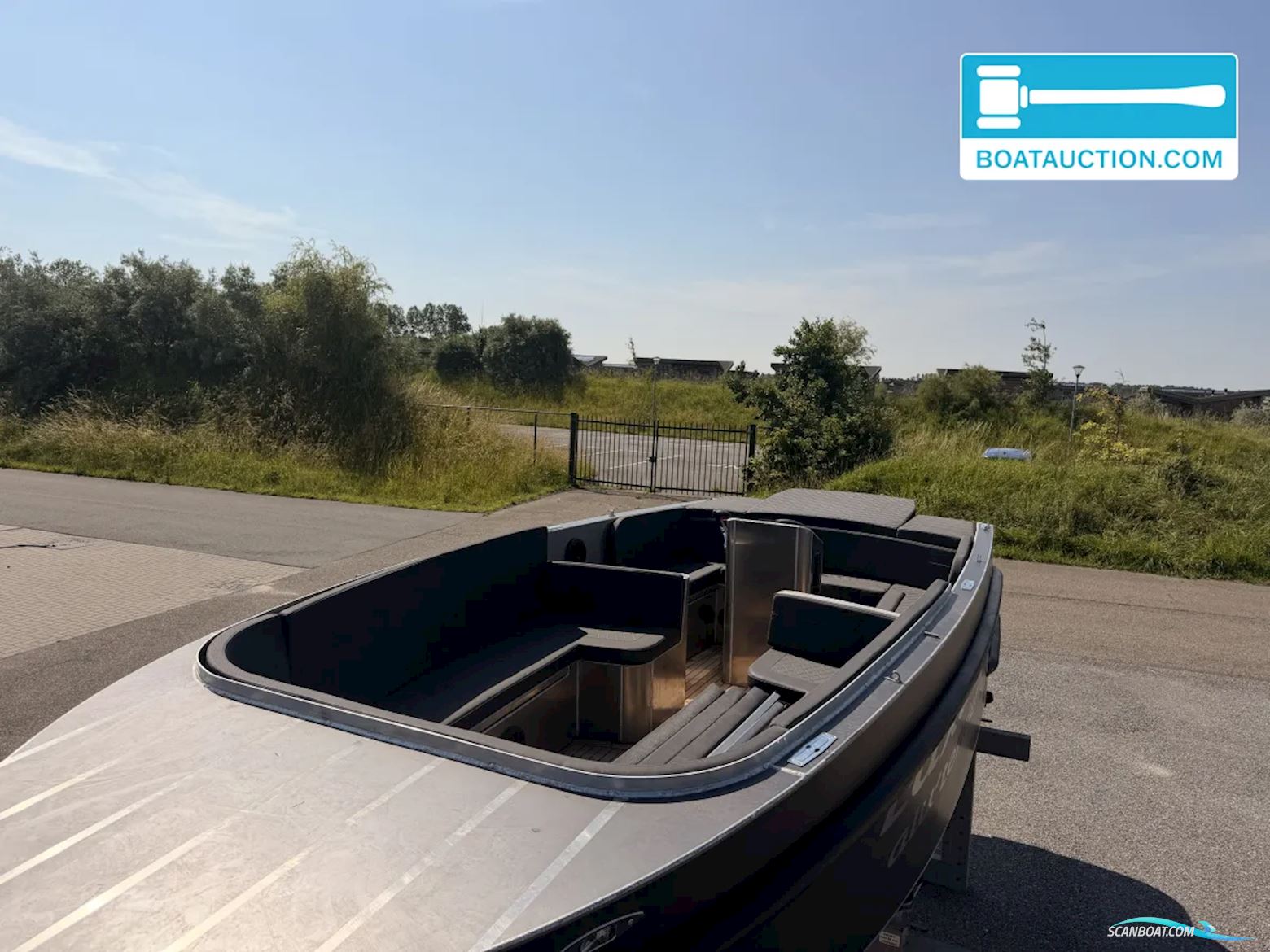 Luxury Alu Tender 65