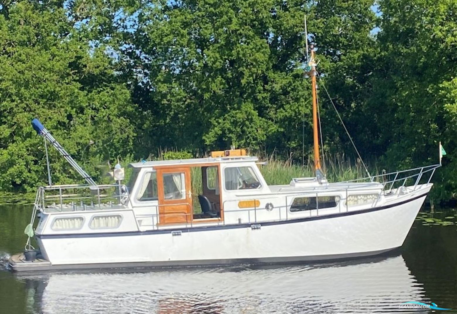 Maaskruiser Motorbåt 1982, med Mercedes OM602 motor, Tyskland