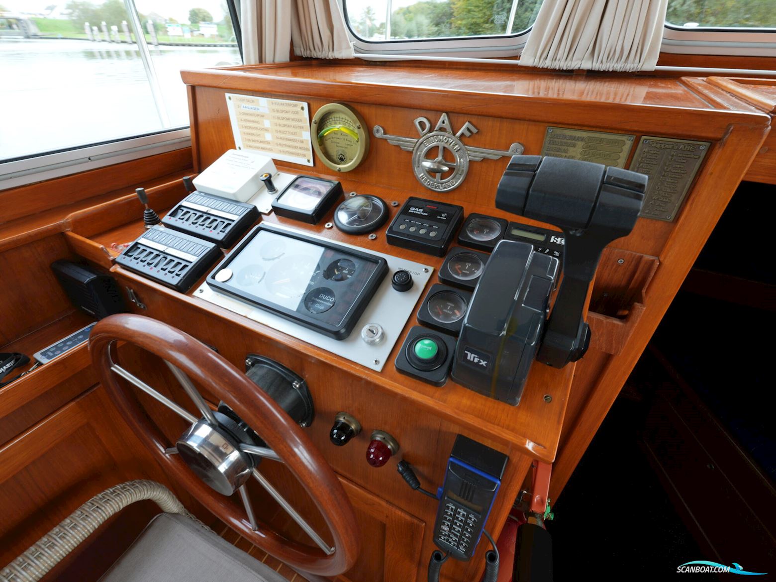 Macheta 1200 Classic