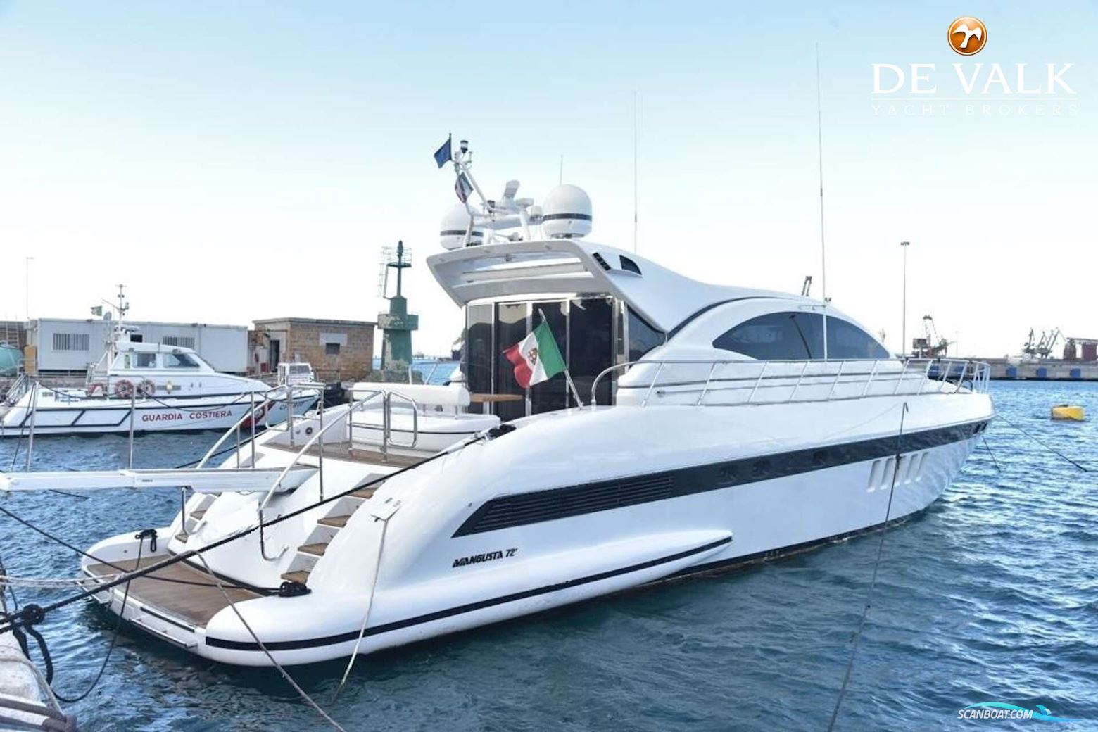 Mangusta 72 Motorbåt 2002, med Man motor, Italien