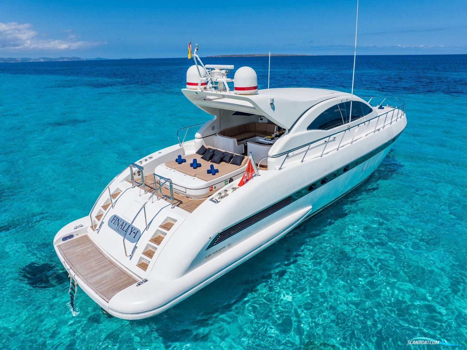 Mangusta 72 Motorbåt 2002, med Man D2842LE404 motor, Spanien