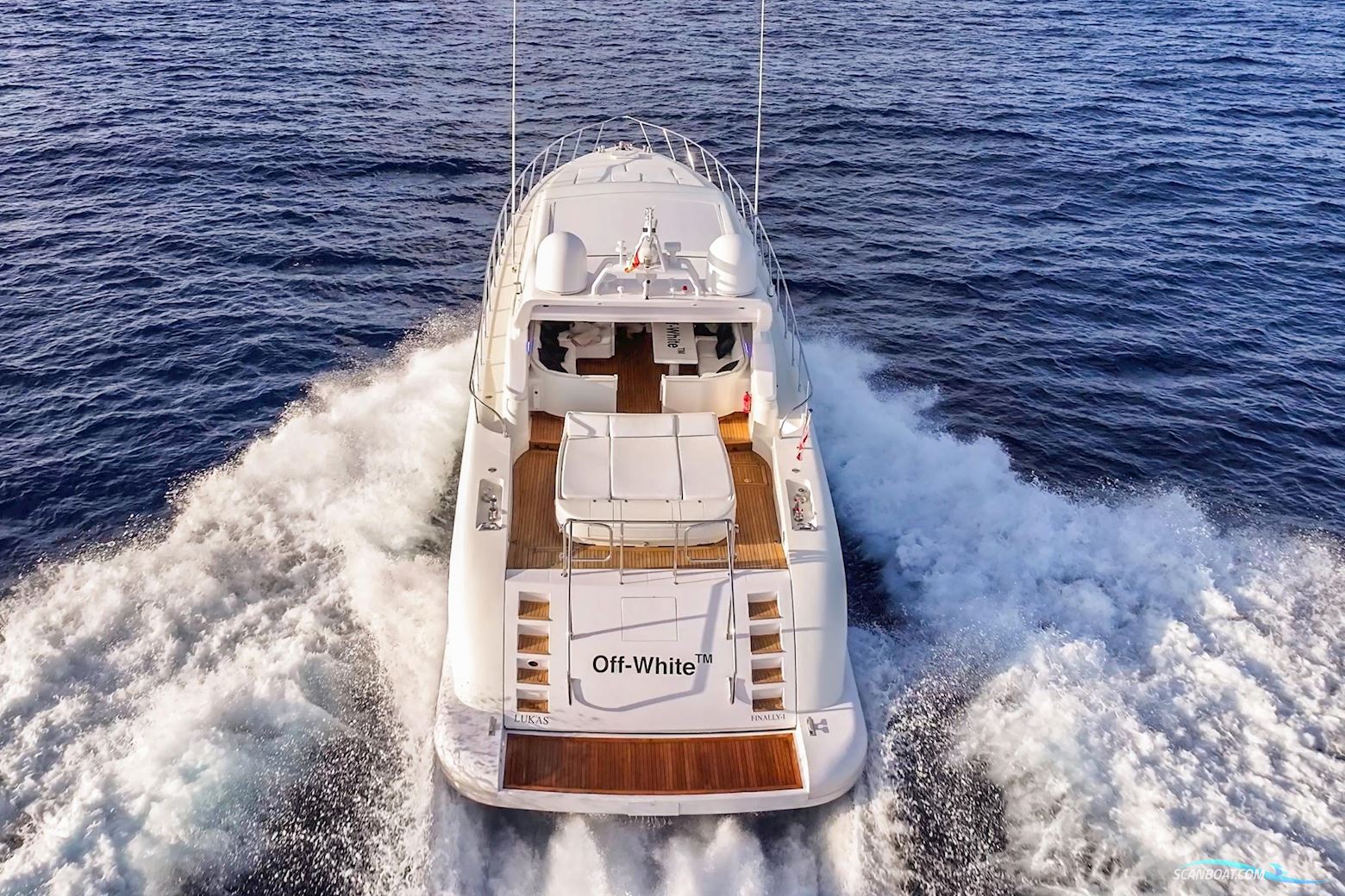 Mangusta 72