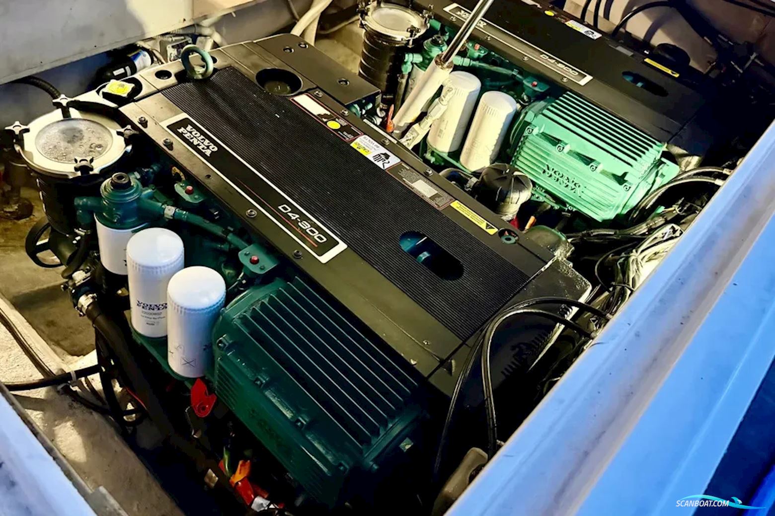 Mano Marine 38.5