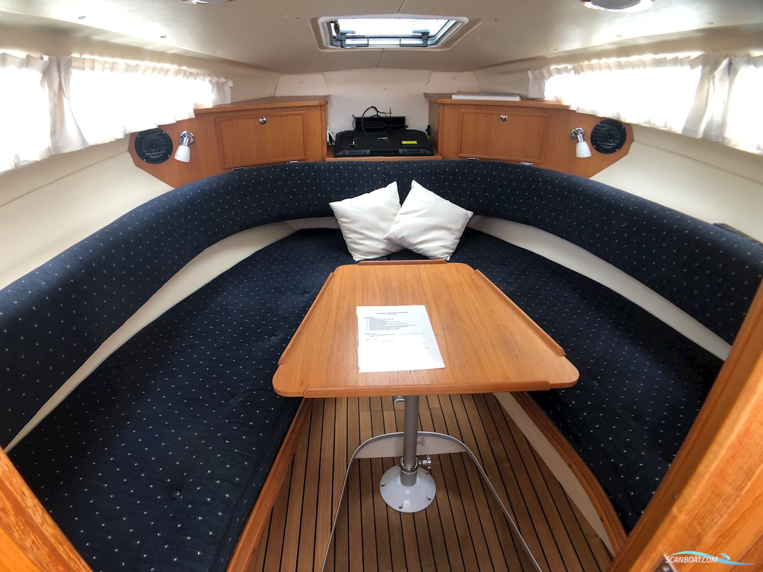 Marex 280 Holiday fra 2008, meget få motortimer.