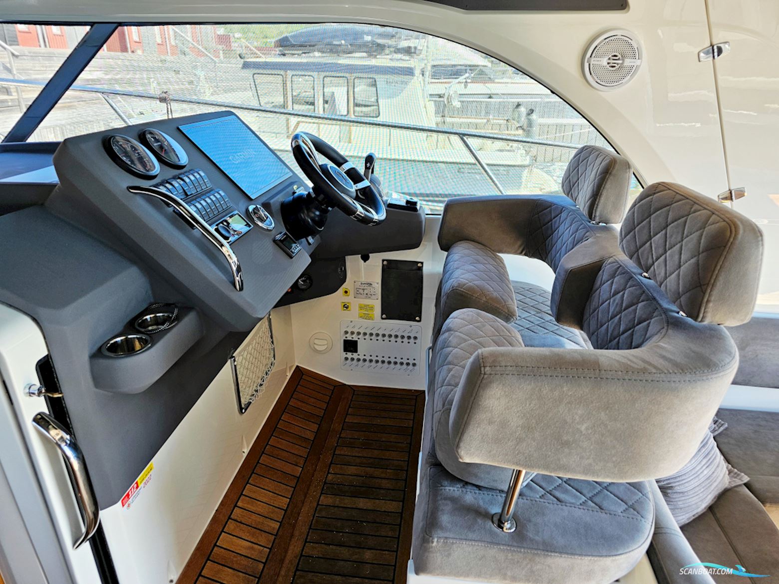 Marex 310 Sun Cruiser 2021 Volvo Penta D4-320 EVC