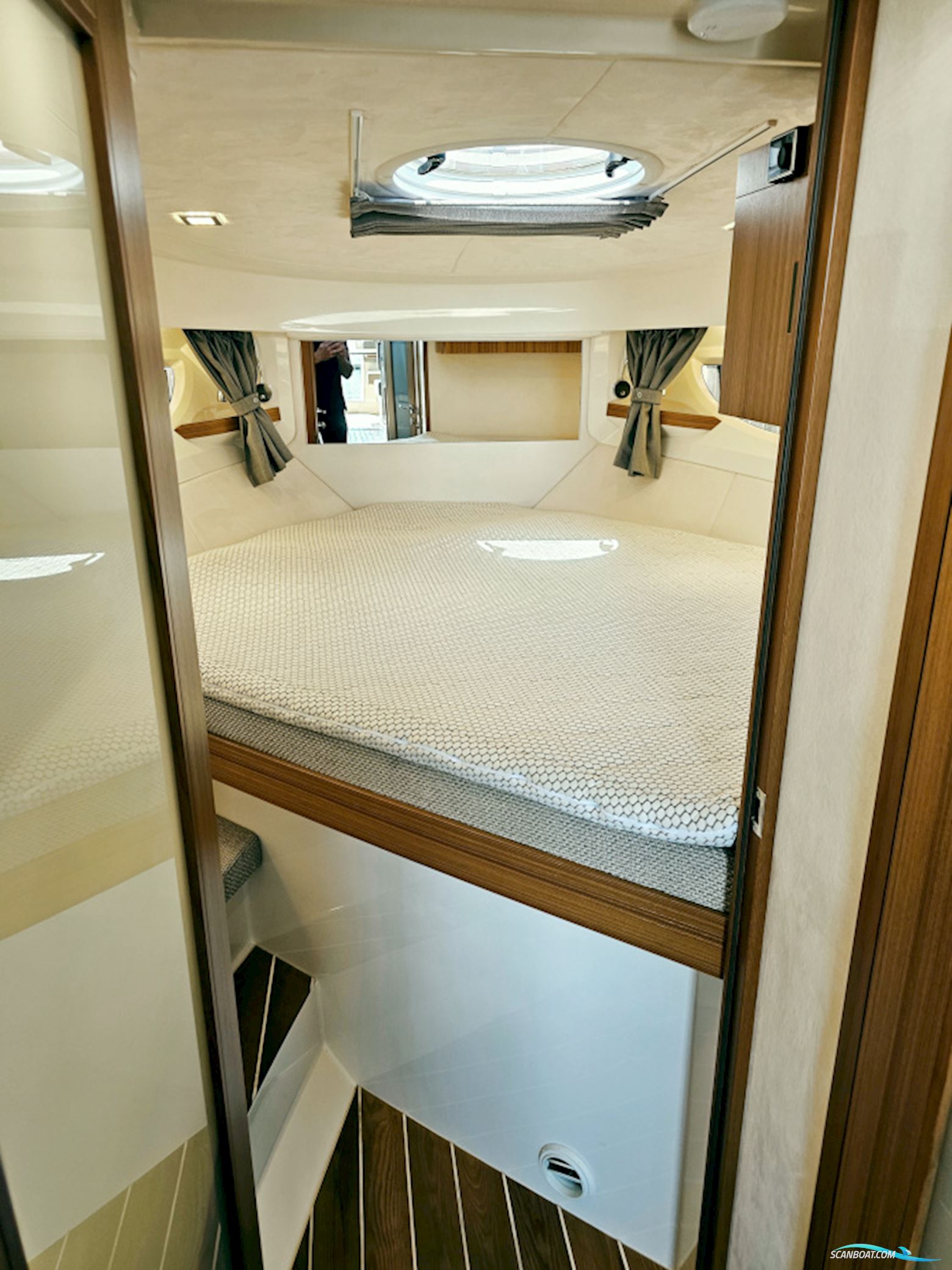 Marex 310 Sun Cruiser 2021 Volvo Penta D4-320 EVC