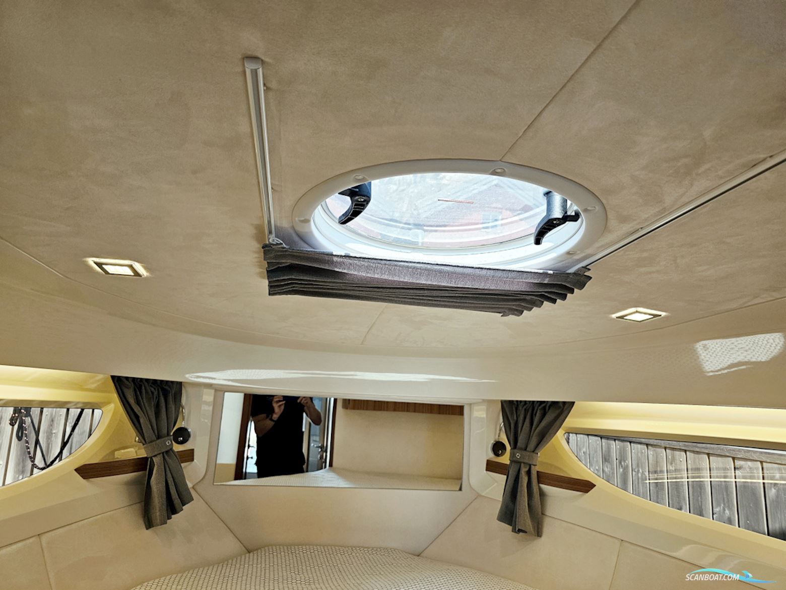 Marex 310 Sun Cruiser 2021 Volvo Penta D4-320 EVC